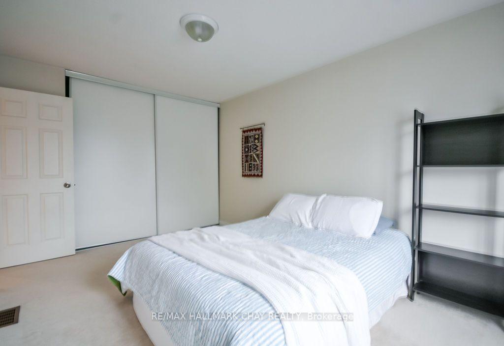 Photo 18 of 289 Esther Drive, Barrie, Painswick South — HOMEH