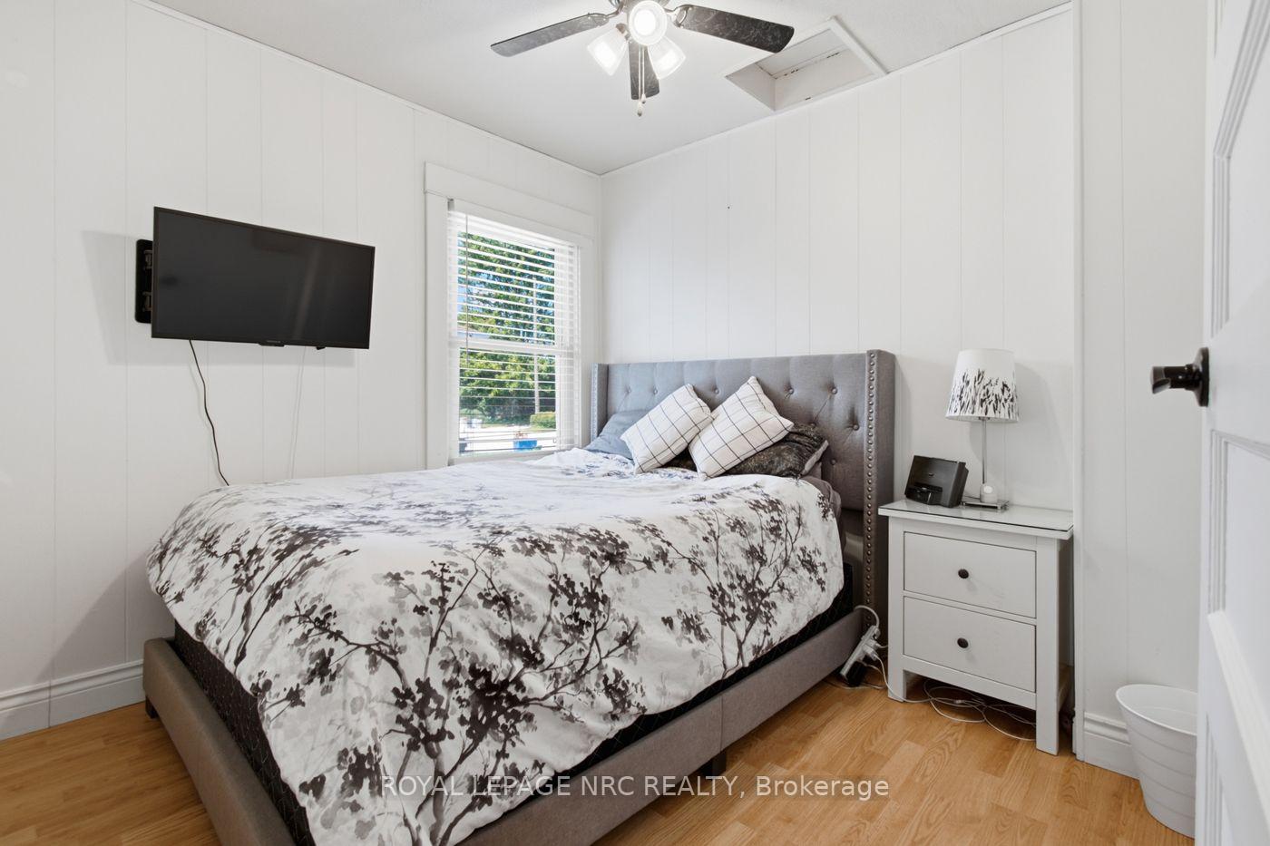 Photo 10 of 6422 Ash Street, Niagara Falls, Dorchester — HOMEH