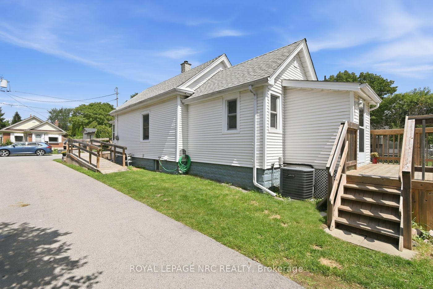 Photo 24 of 6422 Ash Street, Niagara Falls, Dorchester — HOMEH