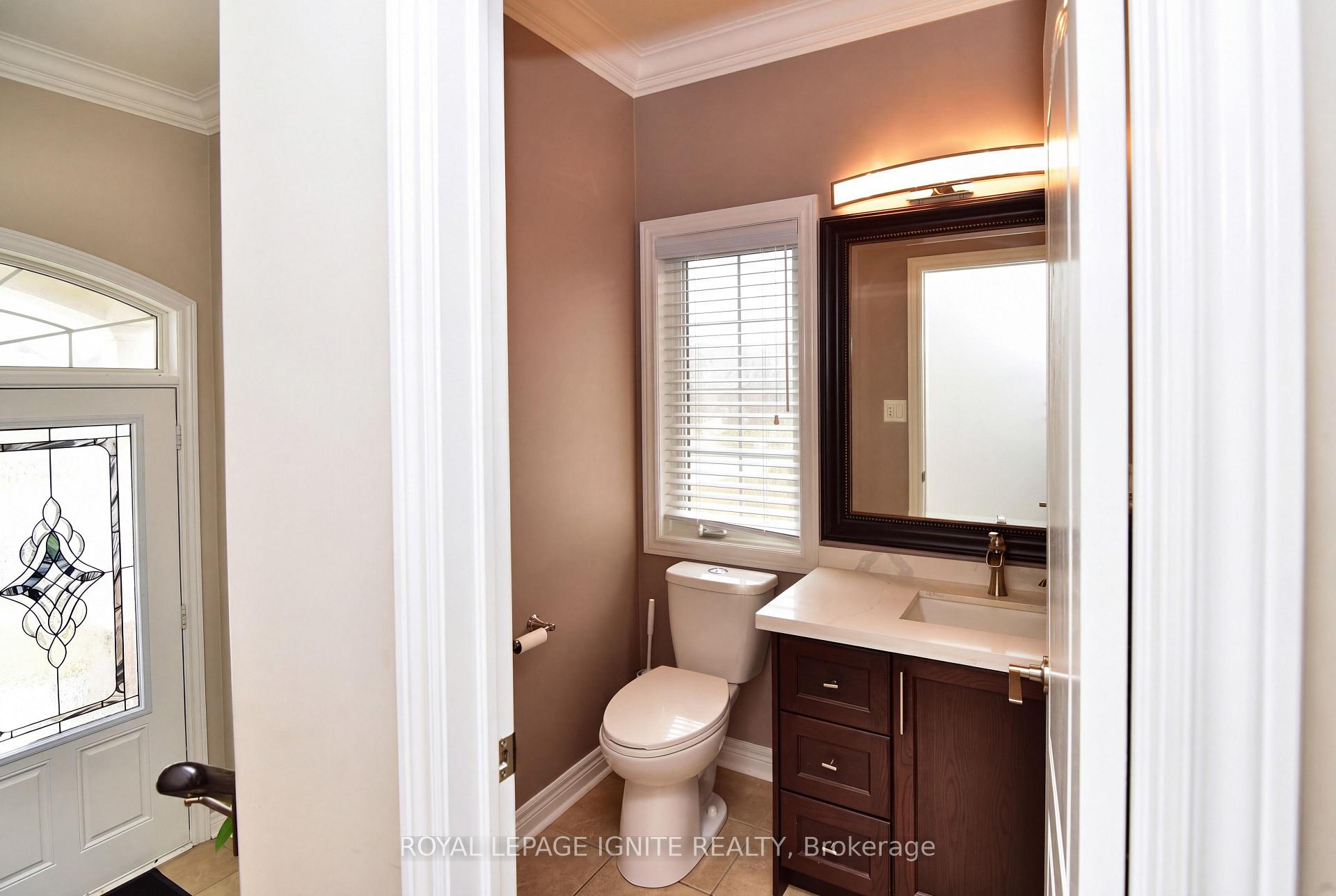 Photo 22 of 42 Grayleaf Drive, Whitchurch-Stouffville, Stouffville — HOMEH