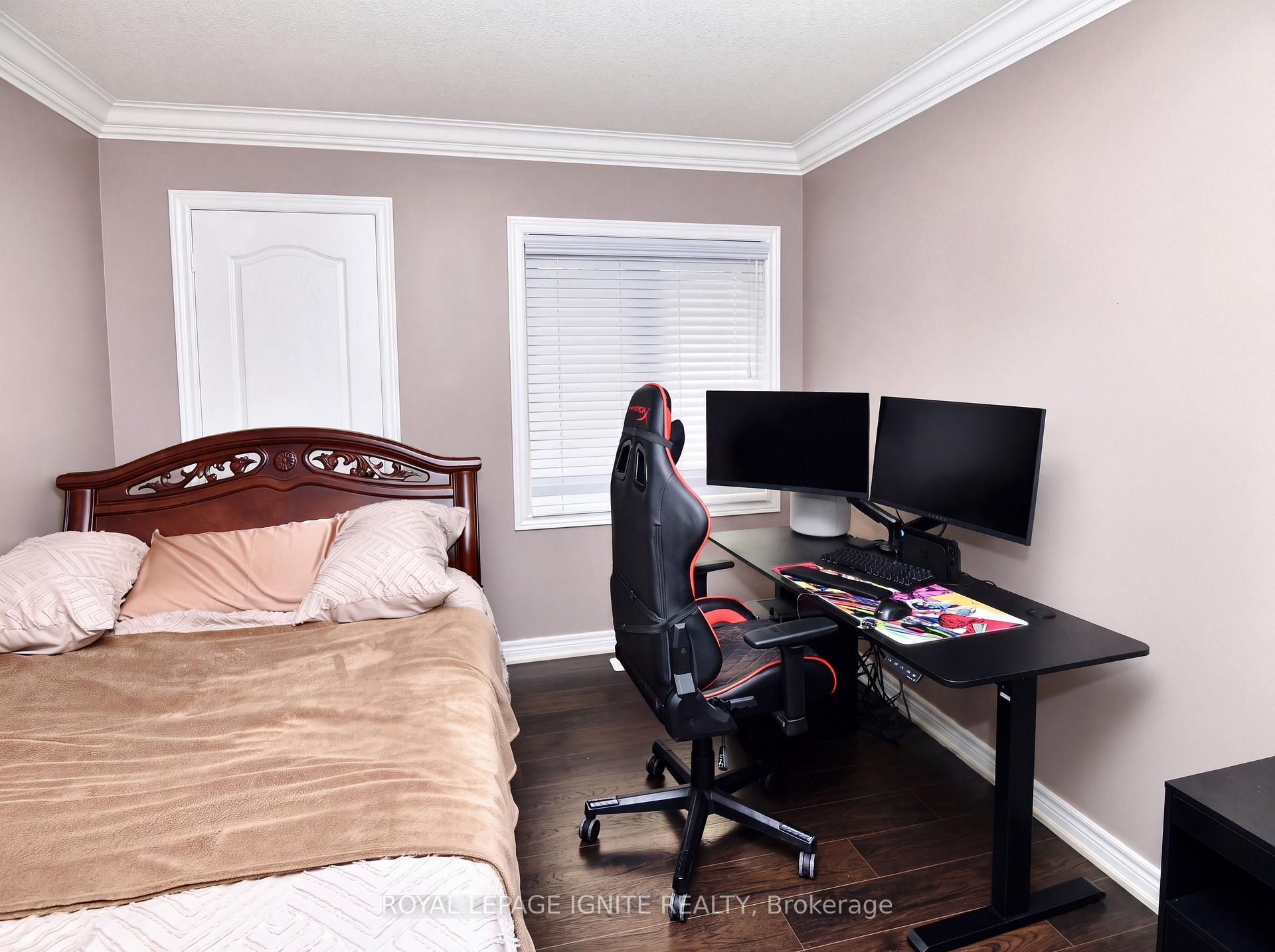 Photo 35 of 42 Grayleaf Drive, Whitchurch-Stouffville, Stouffville — HOMEH