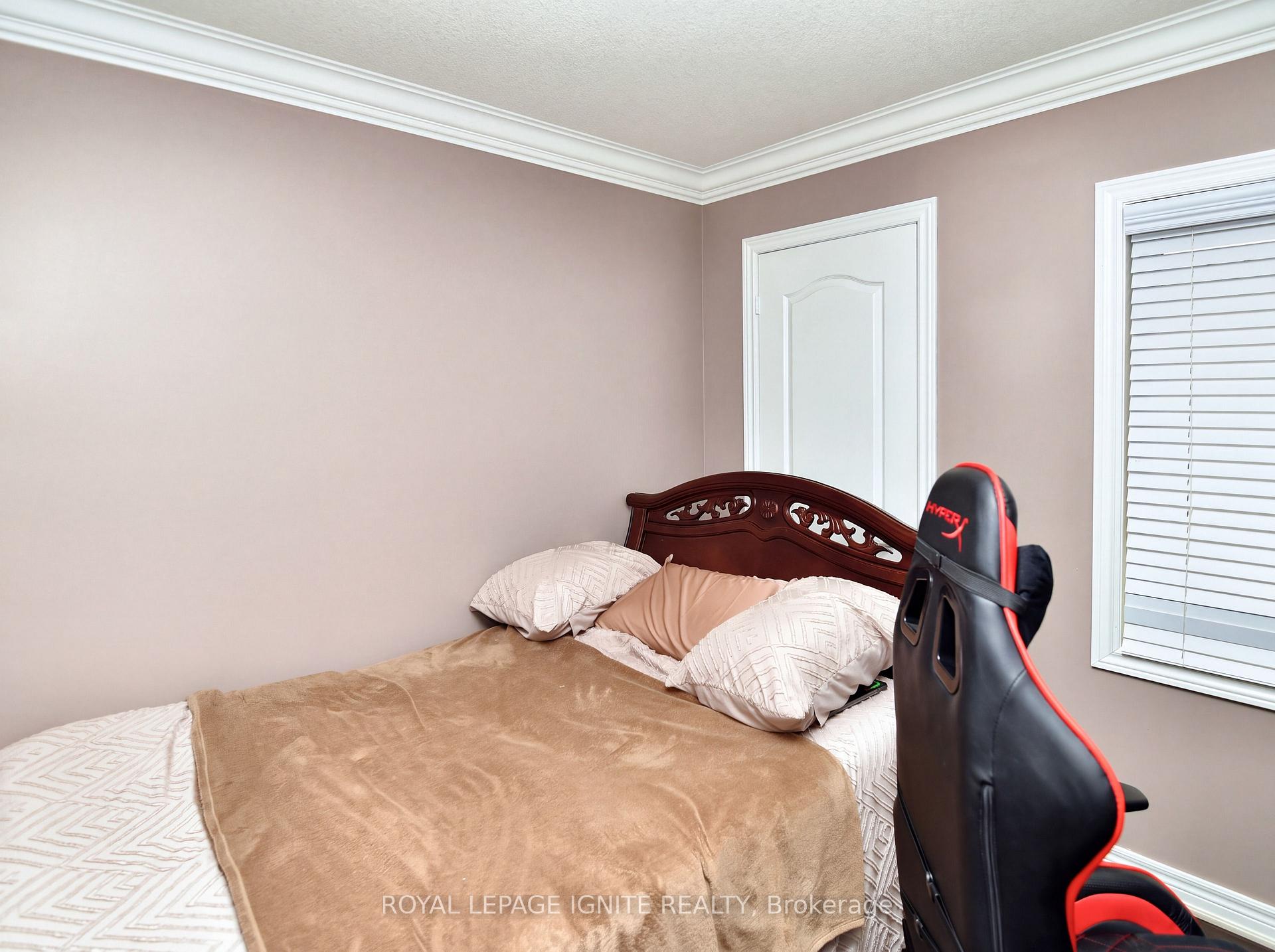 Photo 36 of 42 Grayleaf Drive, Whitchurch-Stouffville, Stouffville — HOMEH