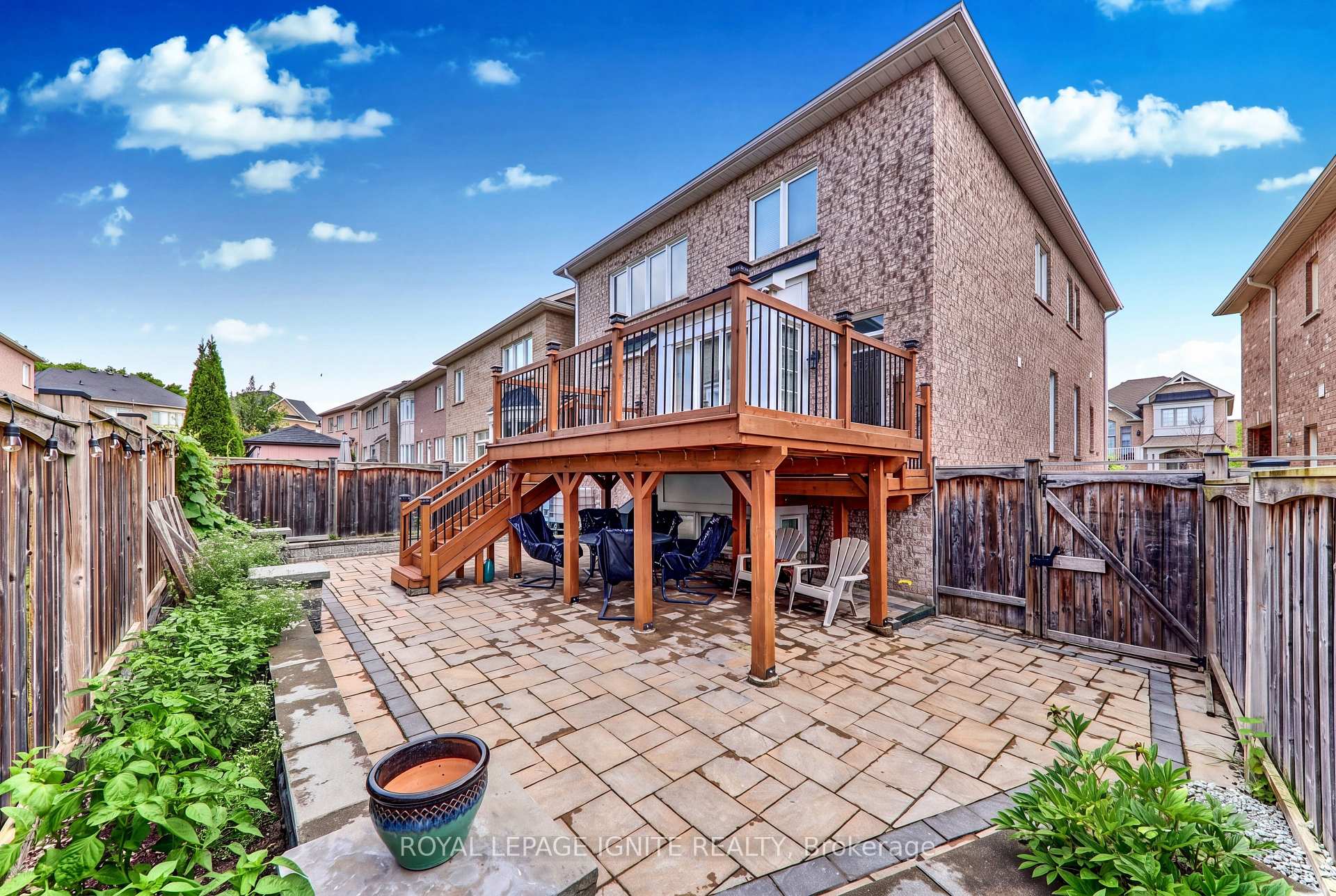 Photo 46 of 42 Grayleaf Drive, Whitchurch-Stouffville, Stouffville — HOMEH