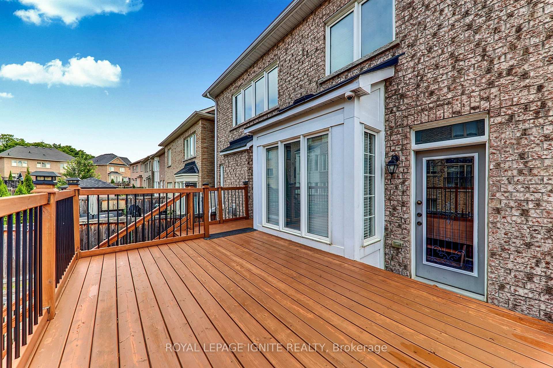 Photo 47 of 42 Grayleaf Drive, Whitchurch-Stouffville, Stouffville — HOMEH