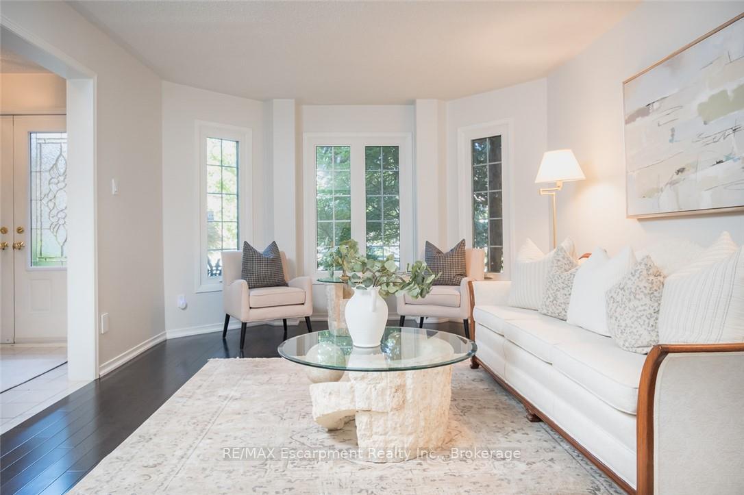 Photo 5 of 1348 Fieldcrest Lane, Oakville, Glen Abbey — HOMEH