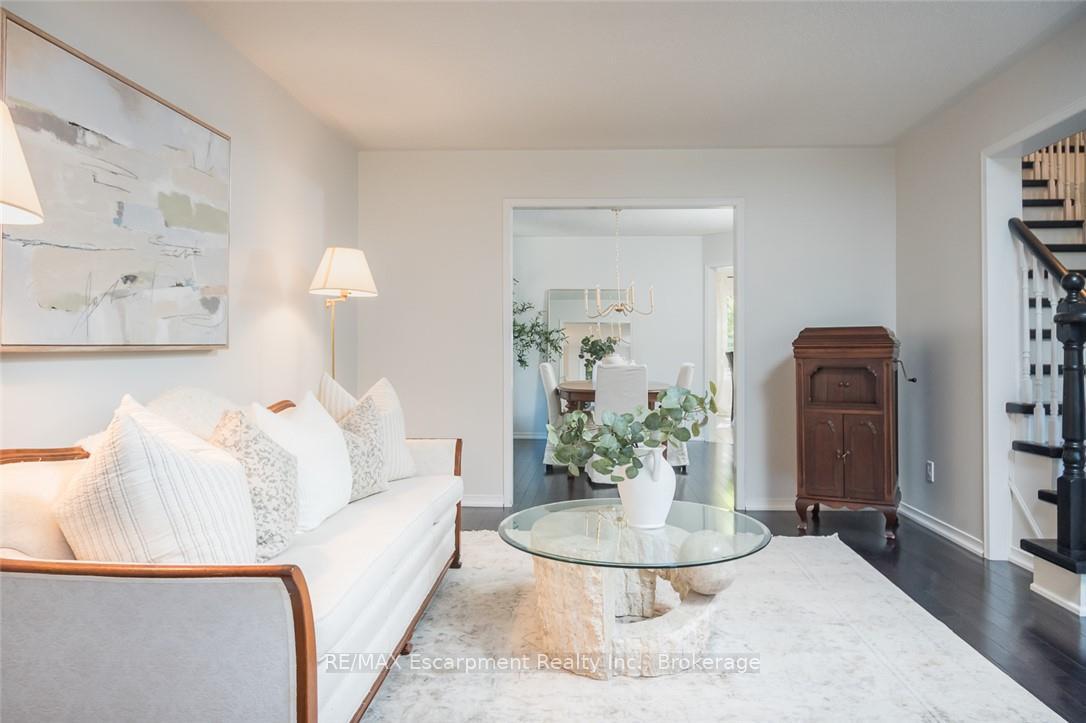 Photo 7 of 1348 Fieldcrest Lane, Oakville, Glen Abbey — HOMEH