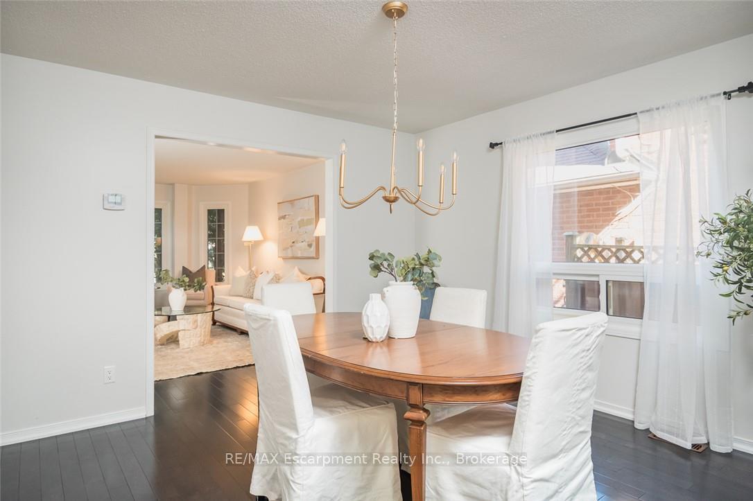 Photo 8 of 1348 Fieldcrest Lane, Oakville, Glen Abbey — HOMEH
