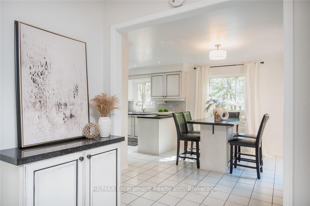 Photo 12 of 1348 Fieldcrest Lane, Oakville, Glen Abbey — HOMEH