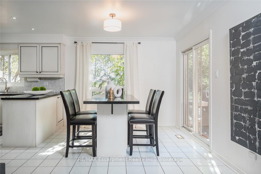 Photo 13 of 1348 Fieldcrest Lane, Oakville, Glen Abbey — HOMEH