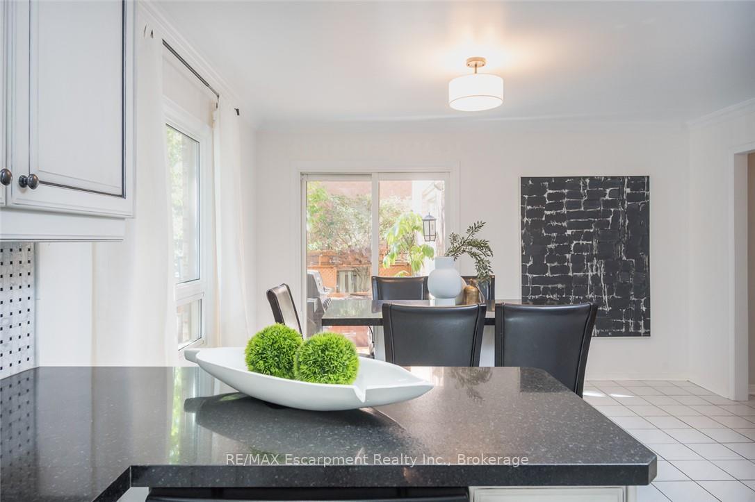 Photo 16 of 1348 Fieldcrest Lane, Oakville, Glen Abbey — HOMEH