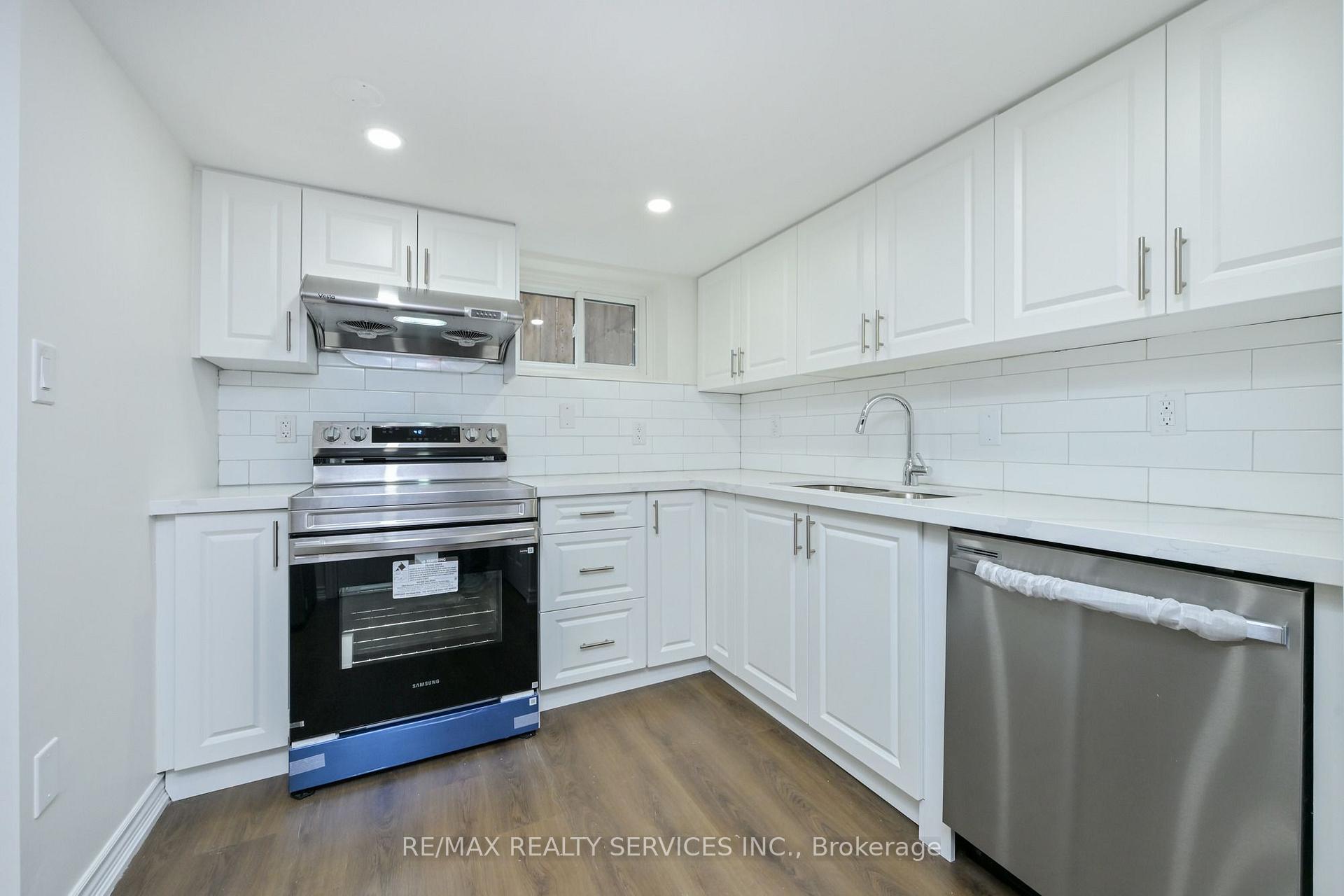 Photo 8 of 31 Brisco Street, Brampton, Brampton North — HOMEH