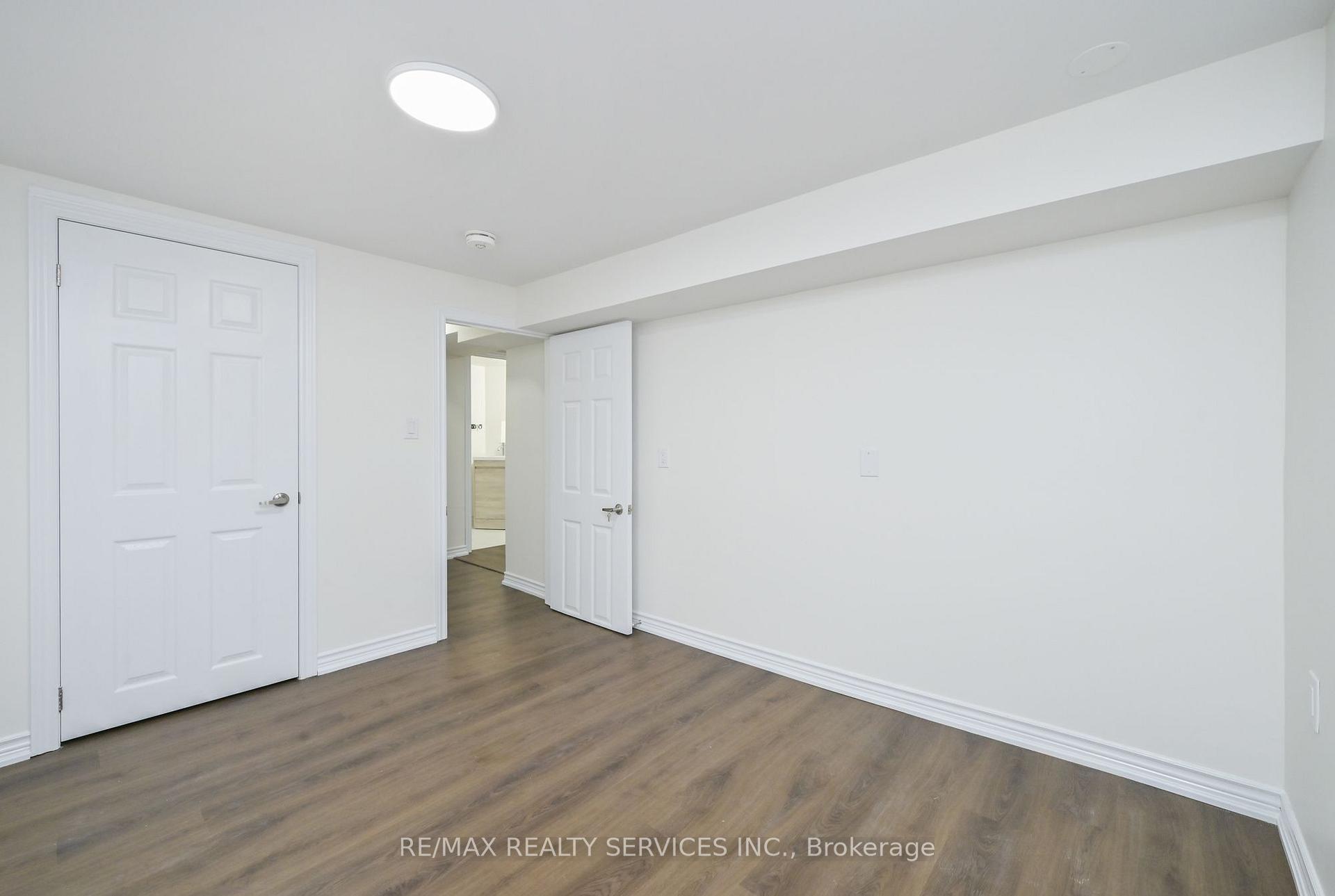 Photo 23 of 31 Brisco Street, Brampton, Brampton North — HOMEH