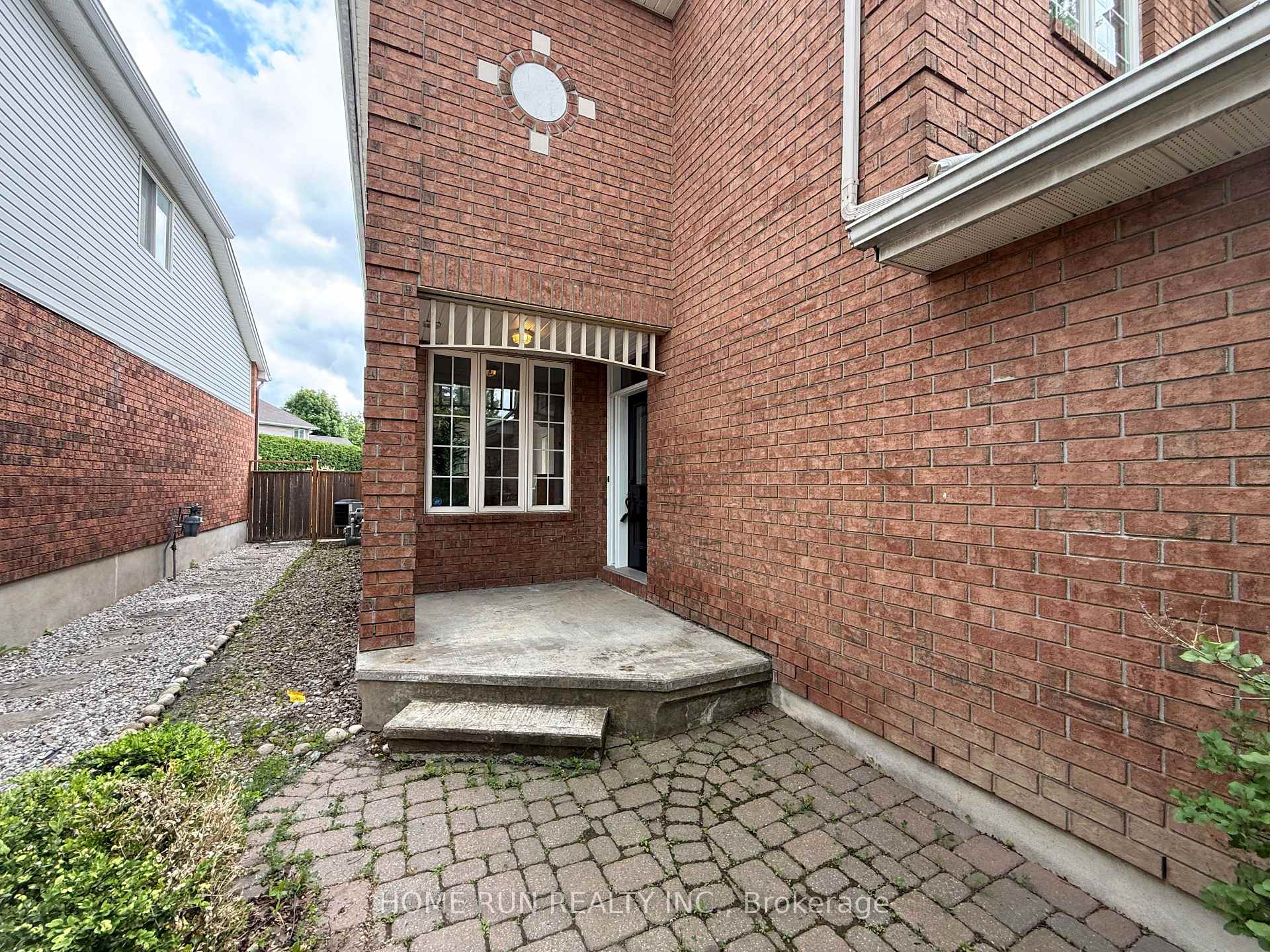Photo 3 of 4354 Wildmint Square, Ottawa, Riverside South/Gloucester Glen — HOMEH