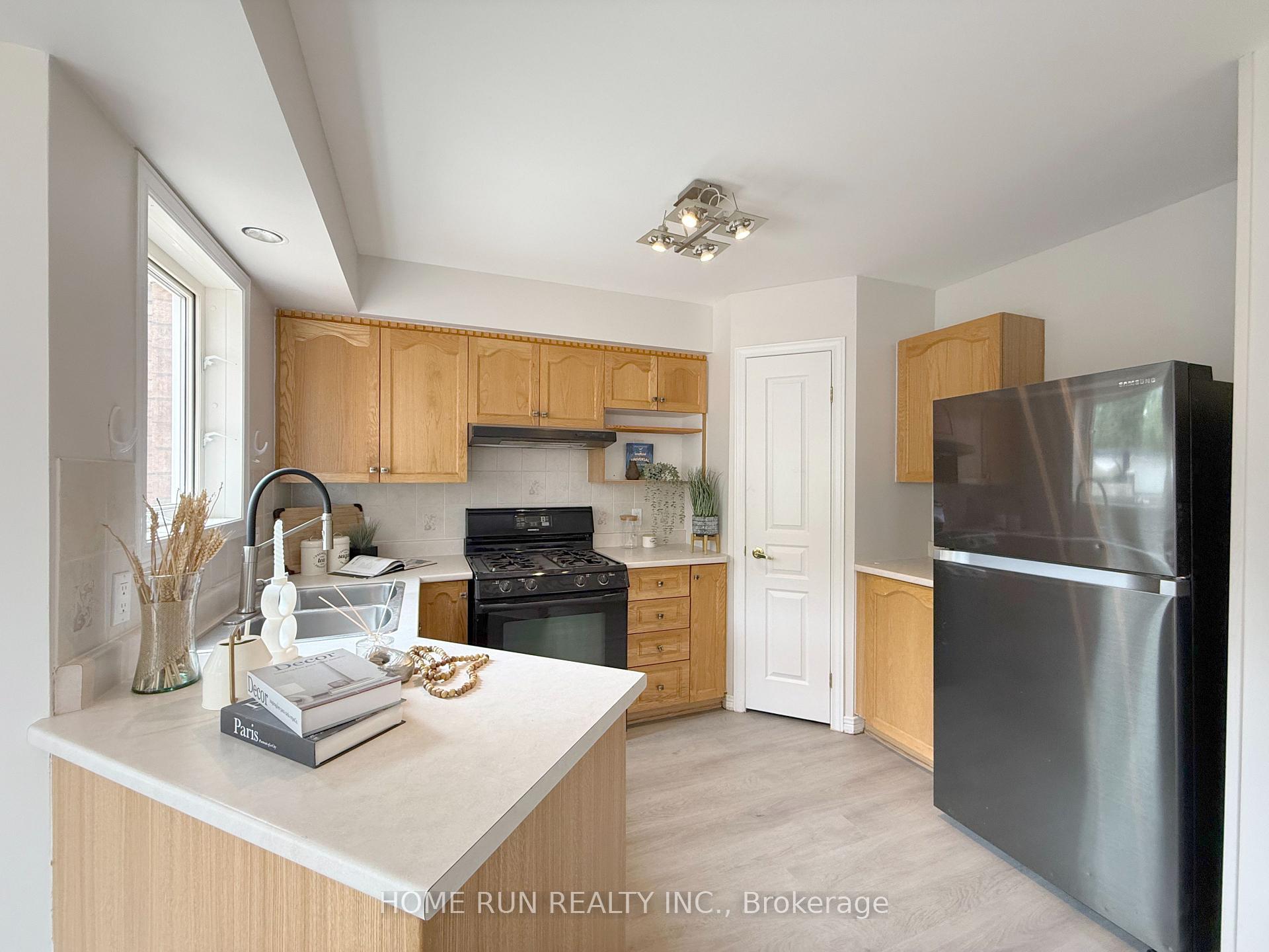 Photo 13 of 4354 Wildmint Square, Ottawa, Riverside South/Gloucester Glen — HOMEH