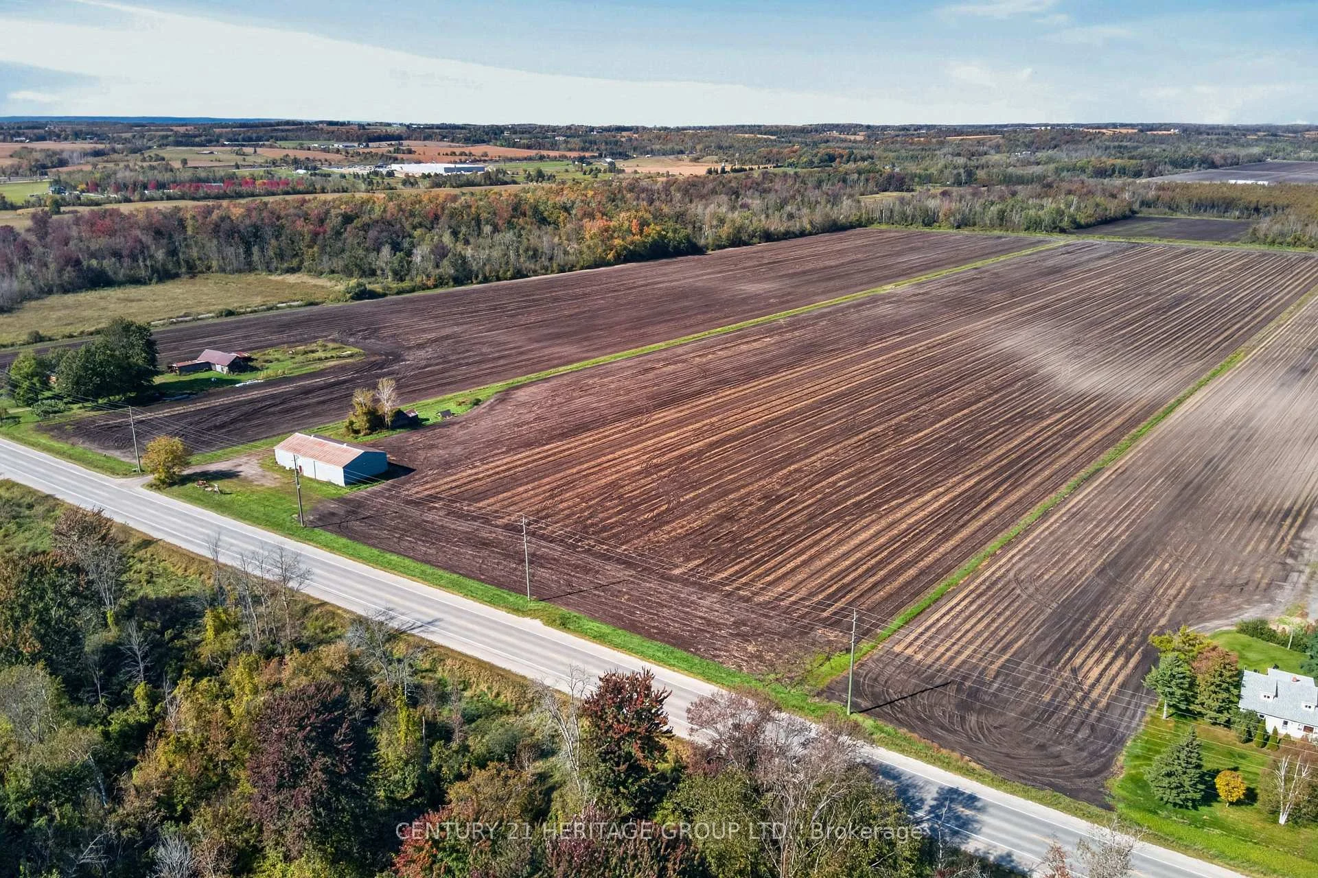 Photo 1 of 3194 Simcoe County Road 89, Innisfil, Rural Innisfil — HOMEH