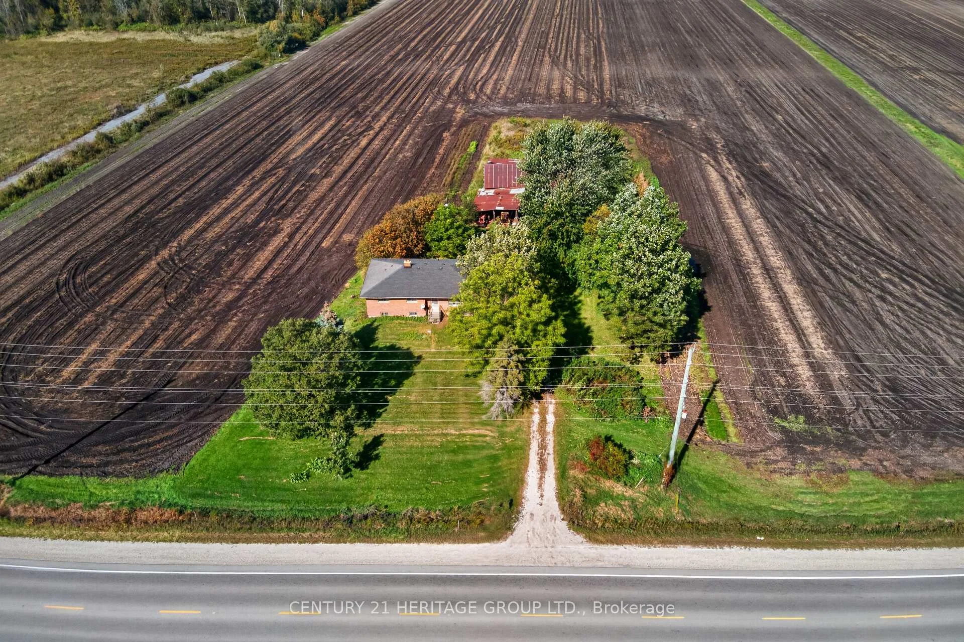 Photo 18 of 3194 Simcoe County Road 89, Innisfil, Rural Innisfil — HOMEH