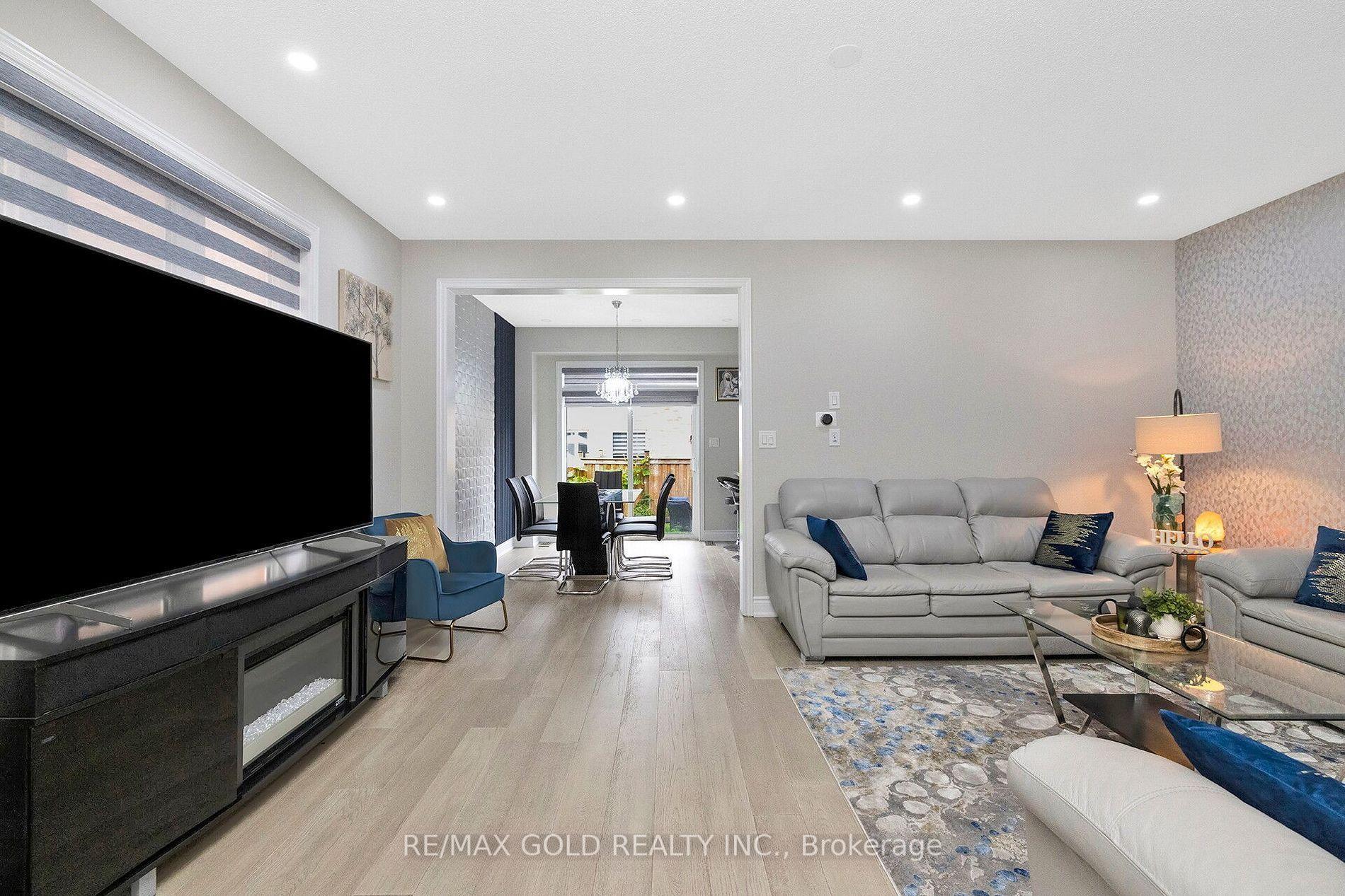 Photo 2 of 47 Antibes Drive, Brampton, Credit Valley — HOMEH
