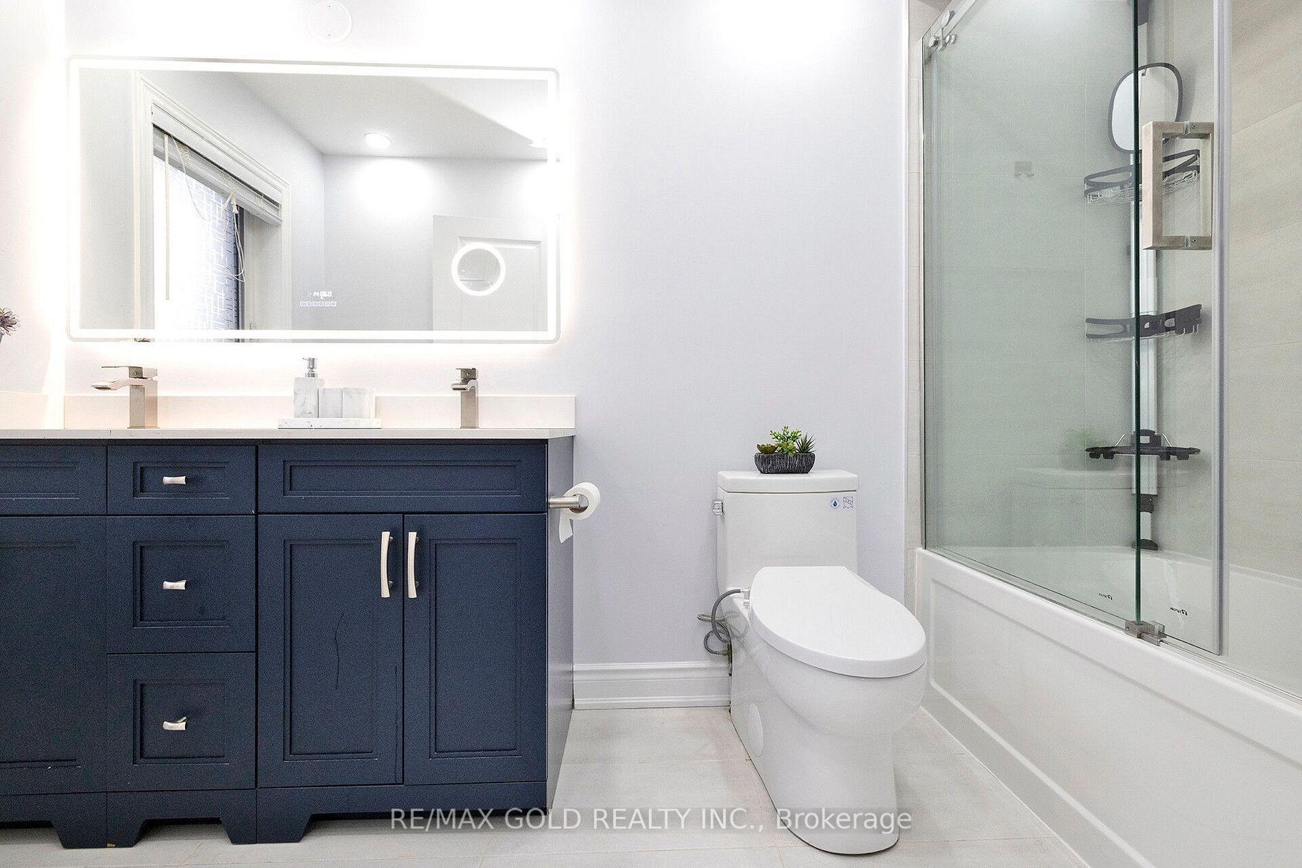 Photo 6 of 47 Antibes Drive, Brampton, Credit Valley — HOMEH