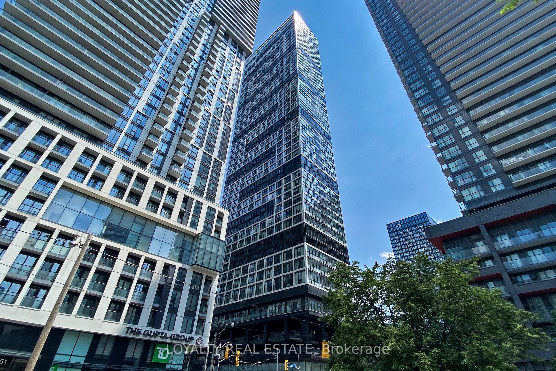 Photo 3 of Unit 1701, 181 Dundas Street E, Toronto, Moss Park — HOMEH