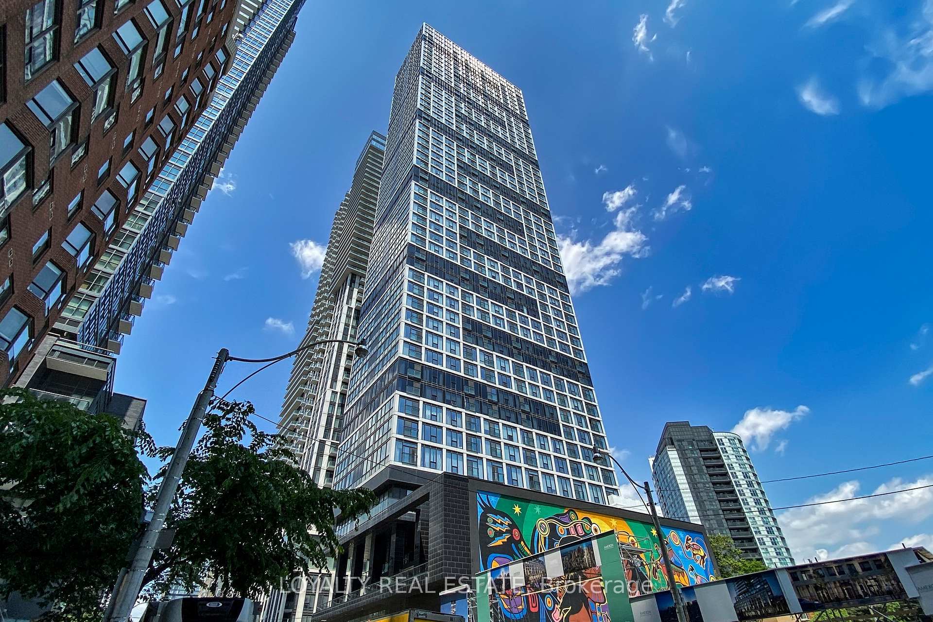 Photo 4 of Unit 1701, 181 Dundas Street E, Toronto, Moss Park — HOMEH
