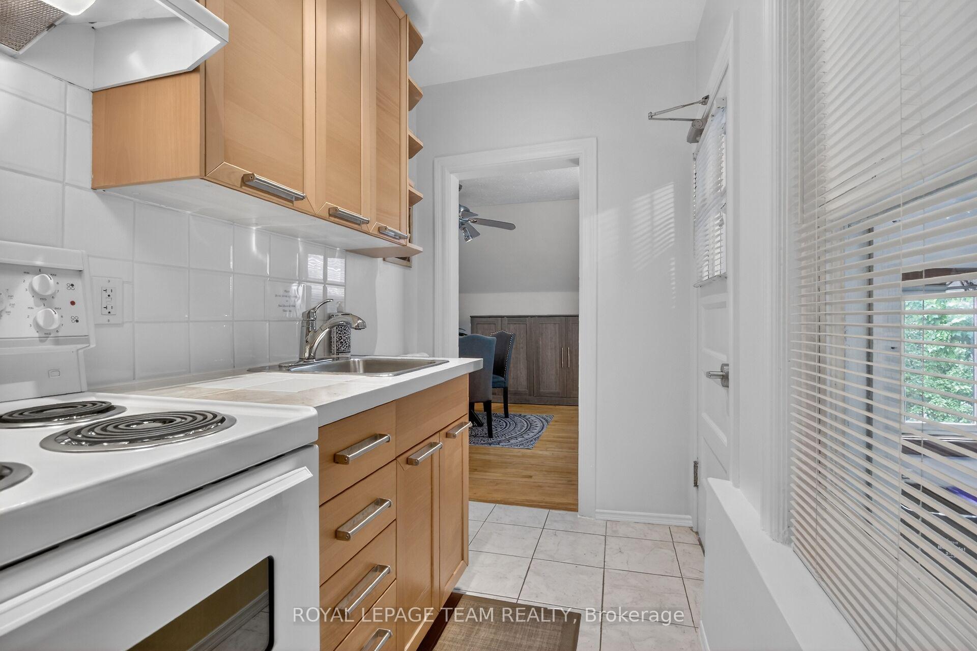 Photo 4 of 64 Delaware Avenue, Ottawa, Ottawa Centre/Golden Triangle — HOMEH