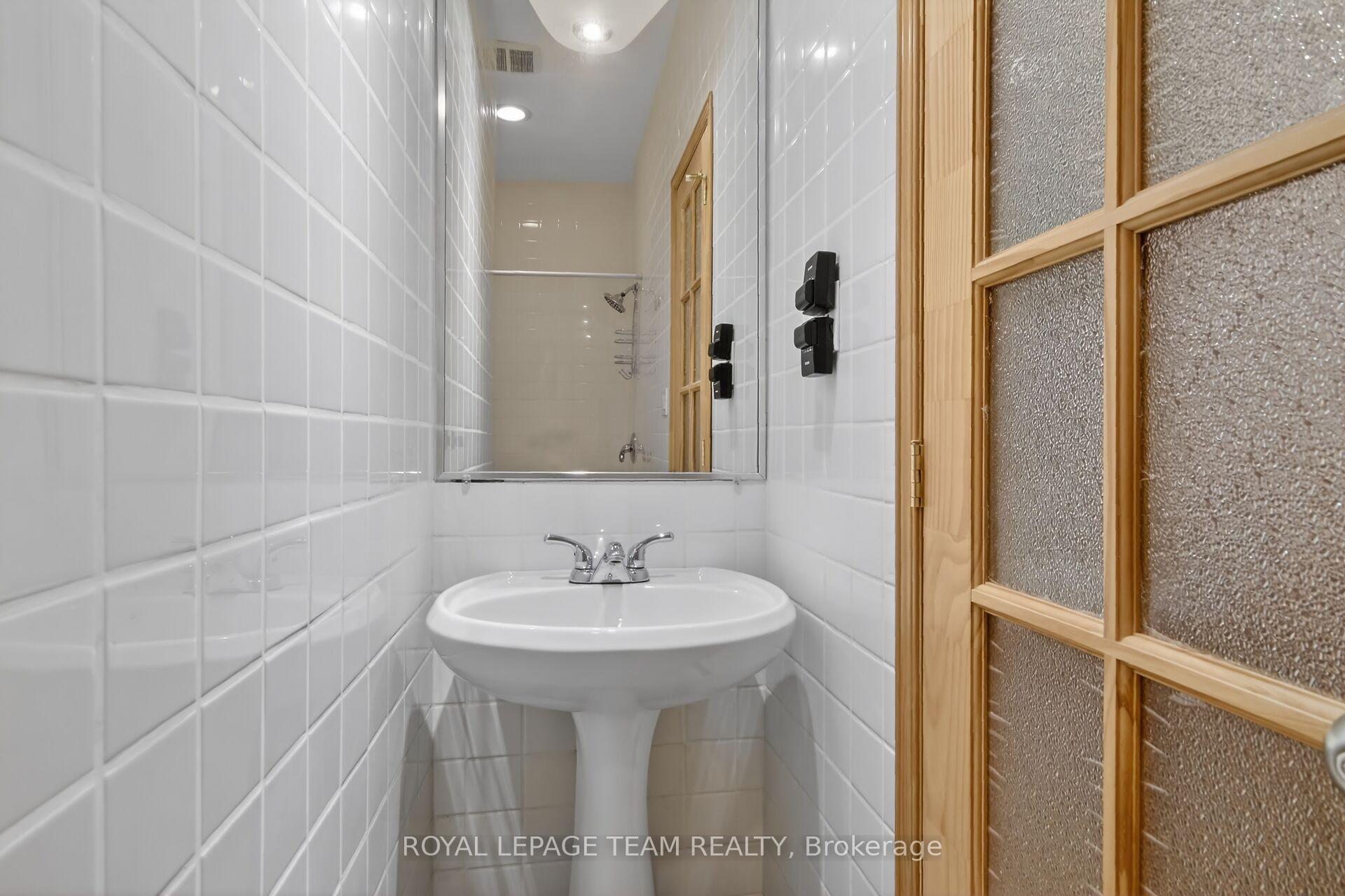 Photo 23 of 64 Delaware Avenue, Ottawa, Ottawa Centre/Golden Triangle — HOMEH