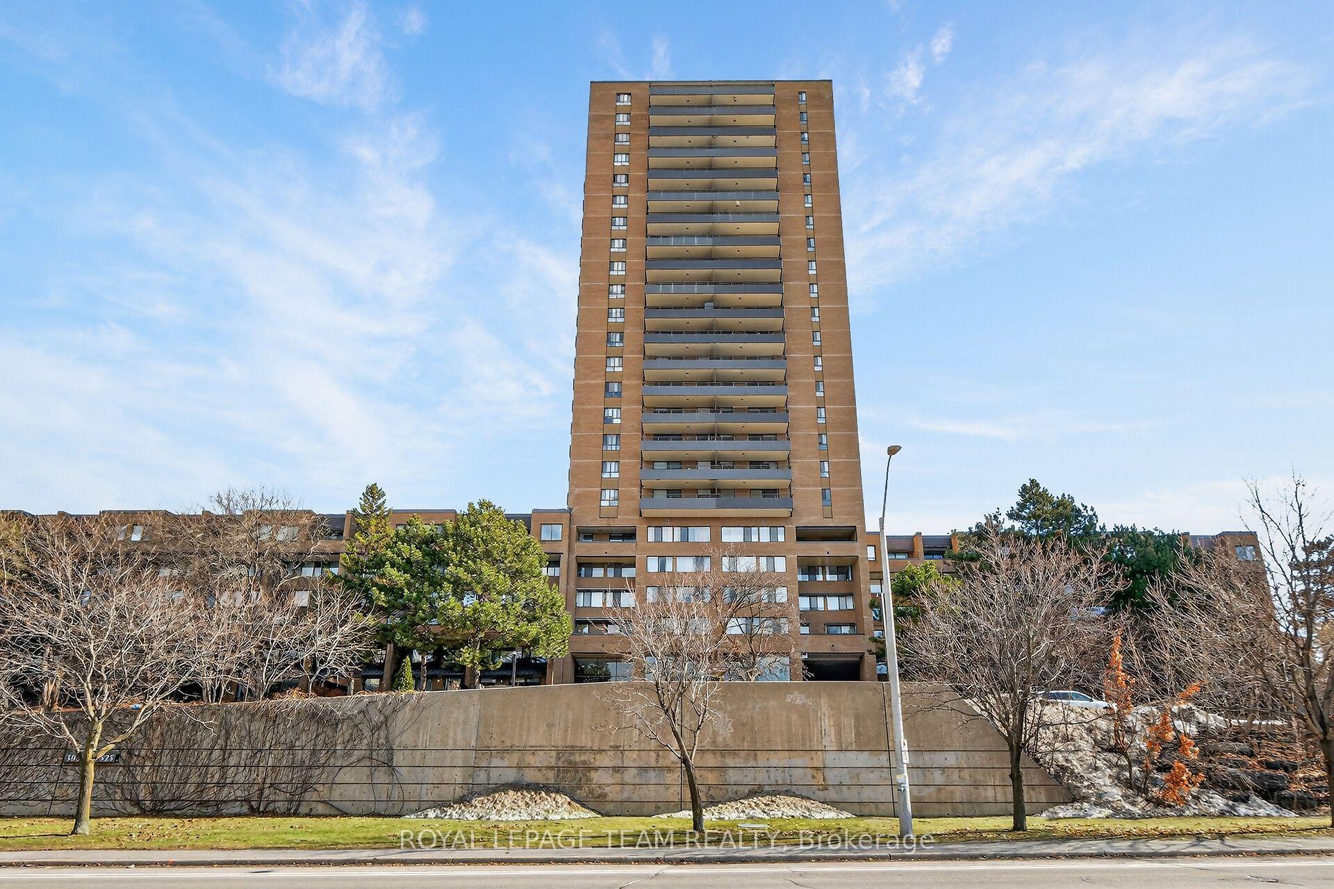 Photo of Unit 1809, 515 St Laurent Boulevard