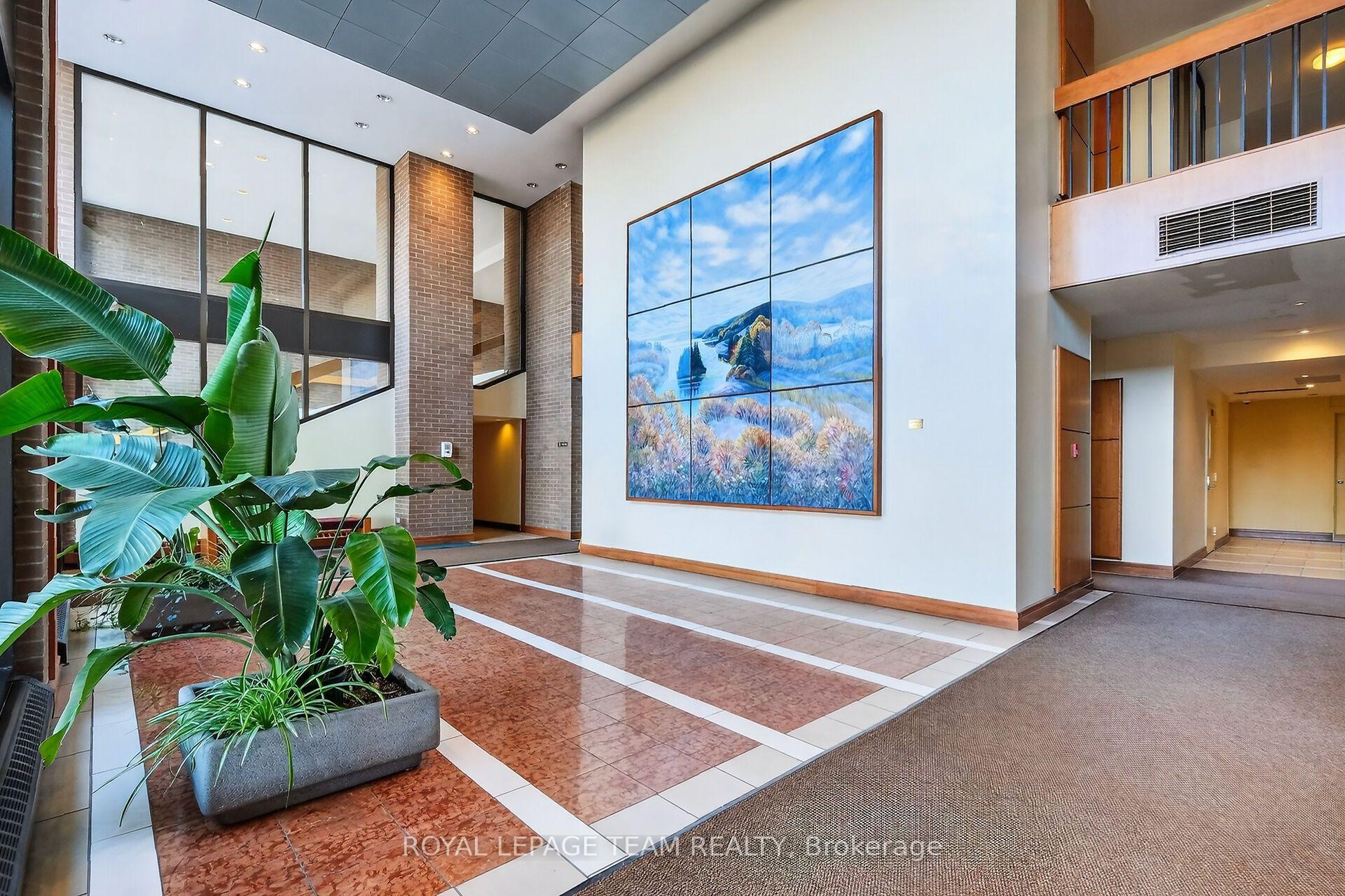 Photo 5 of Unit 1809, 515 St Laurent Boulevard, Ottawa, Viscount Alexander Park — HOMEH