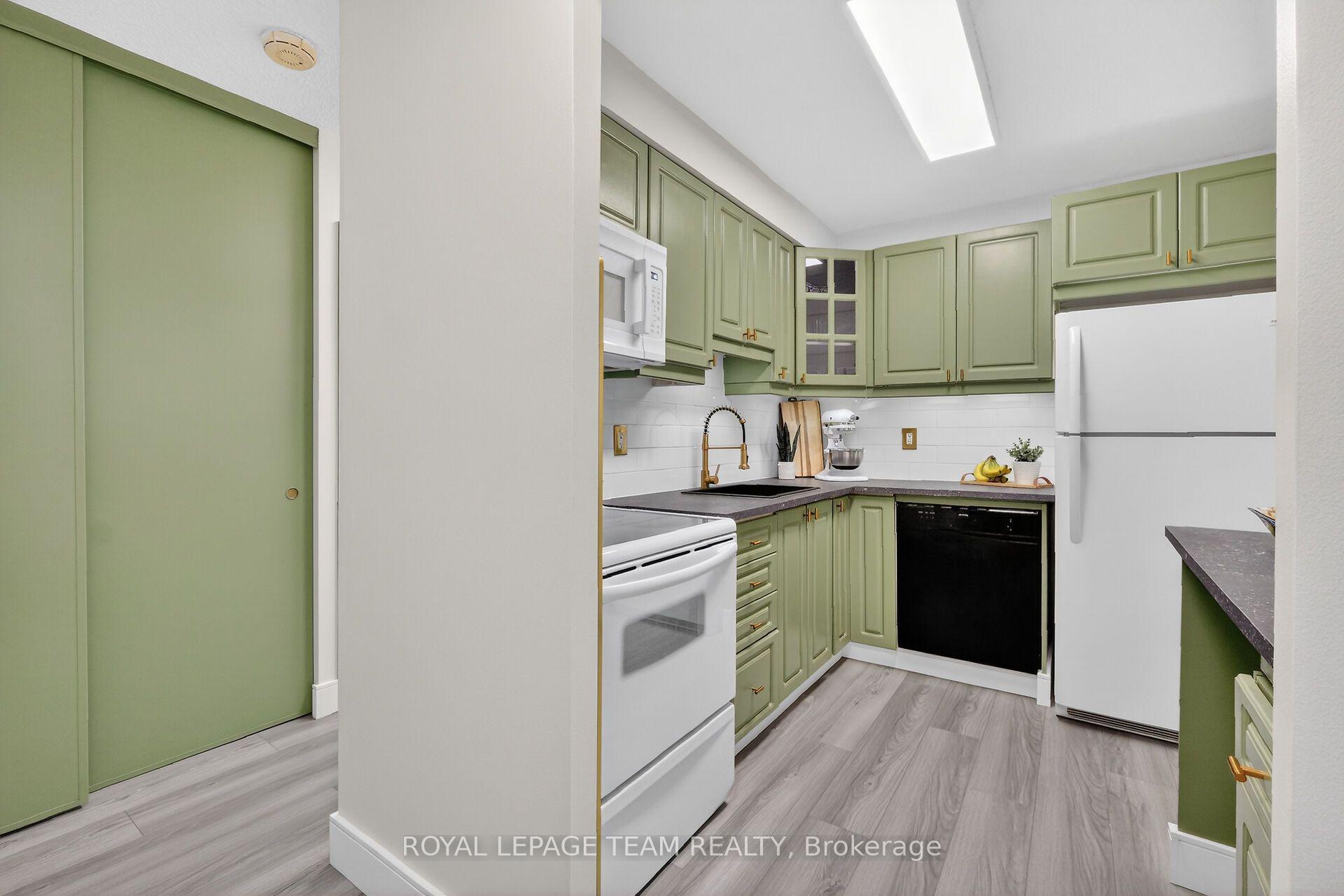 Photo 10 of Unit 1809, 515 St Laurent Boulevard, Ottawa, Viscount Alexander Park — HOMEH