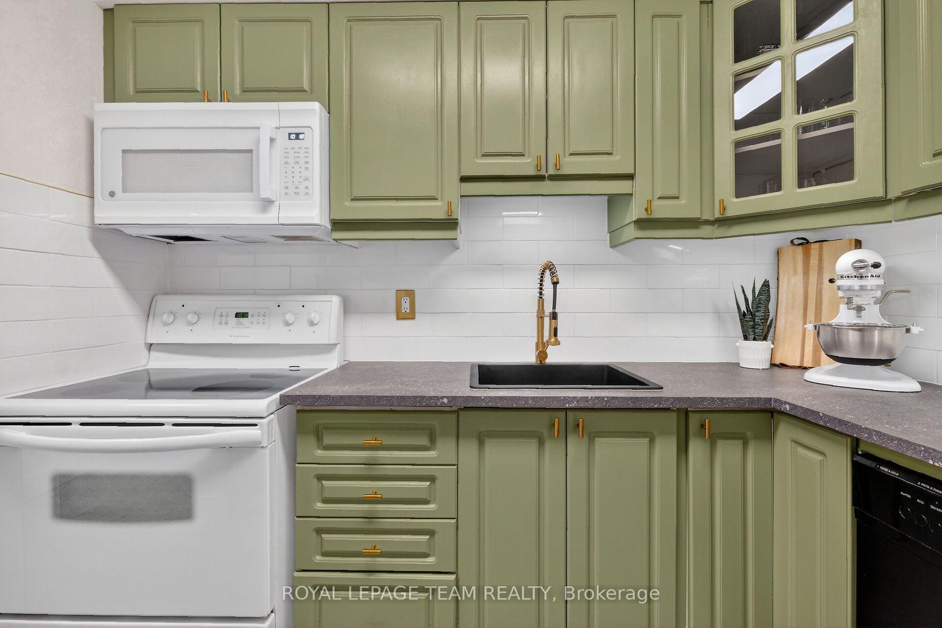 Photo 11 of Unit 1809, 515 St Laurent Boulevard, Ottawa, Viscount Alexander Park — HOMEH