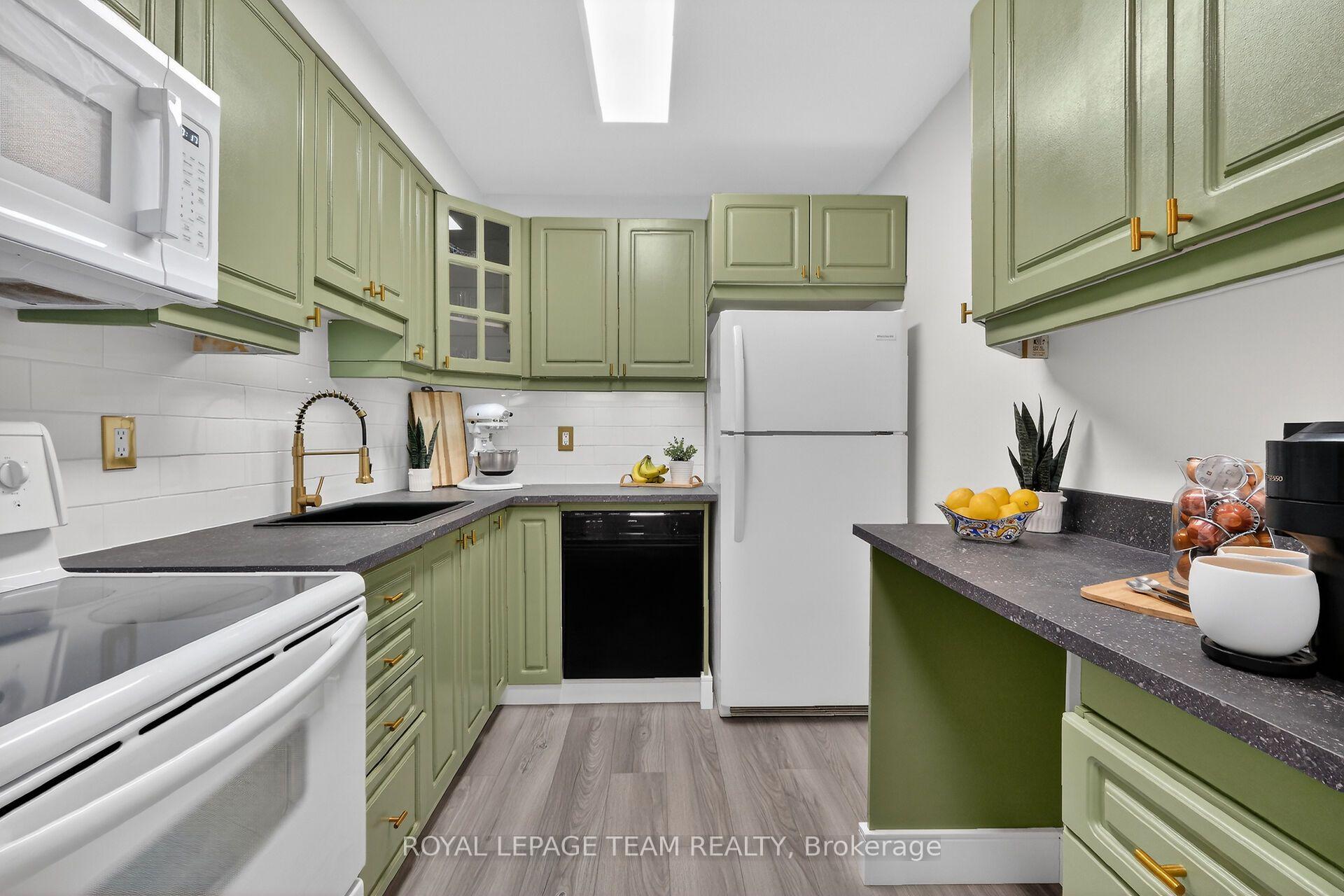 Photo 13 of Unit 1809, 515 St Laurent Boulevard, Ottawa, Viscount Alexander Park — HOMEH