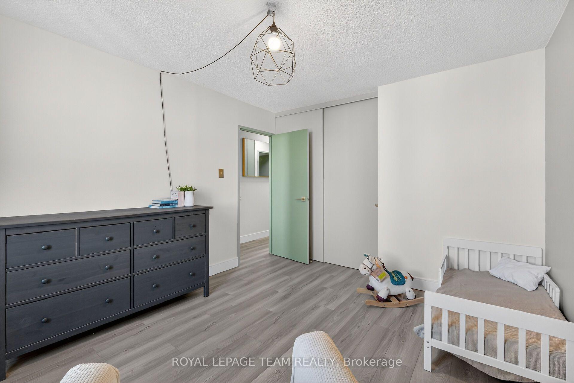 Photo 31 of Unit 1809, 515 St Laurent Boulevard, Ottawa, Viscount Alexander Park — HOMEH