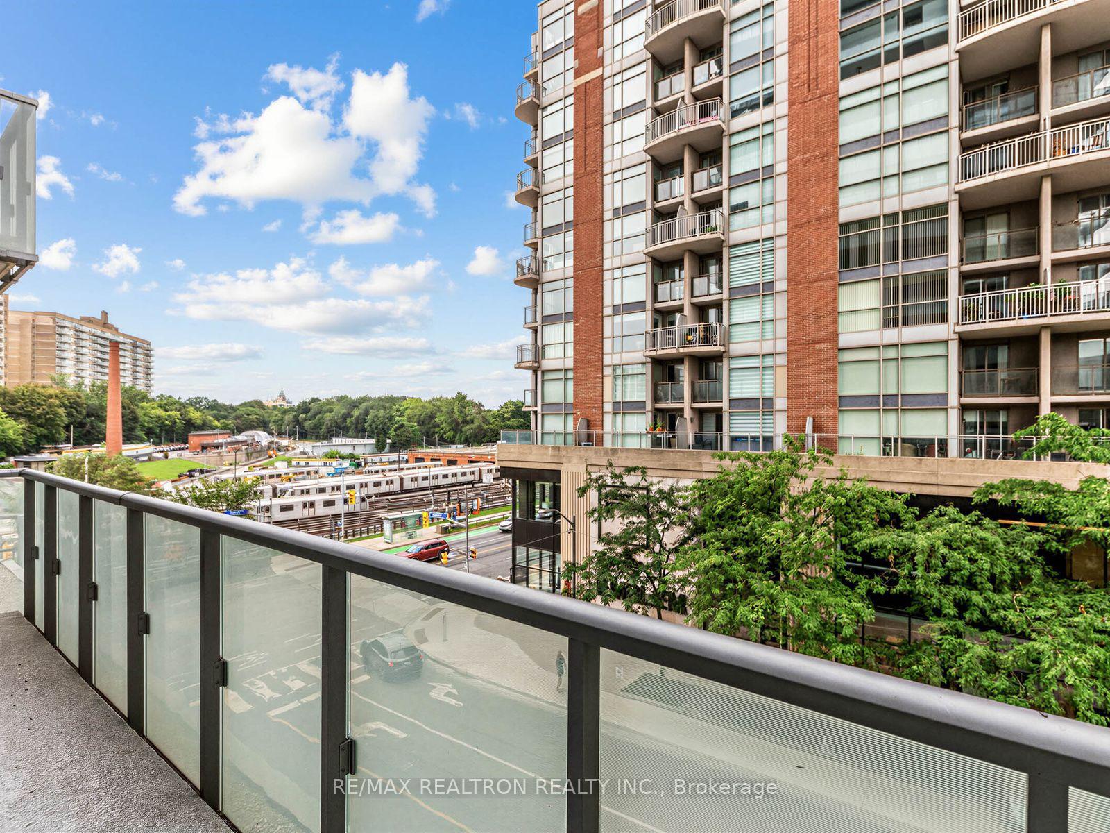 Photo 5 of Unit 407, 1815 Yonge Street, Toronto, Mount Pleasant West — HOMEH