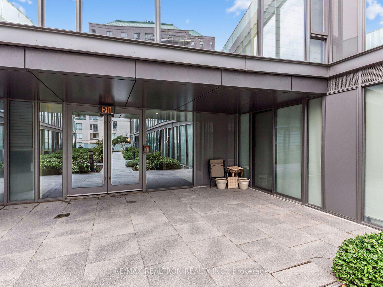Photo 8 of Unit 407, 1815 Yonge Street, Toronto, Mount Pleasant West — HOMEH