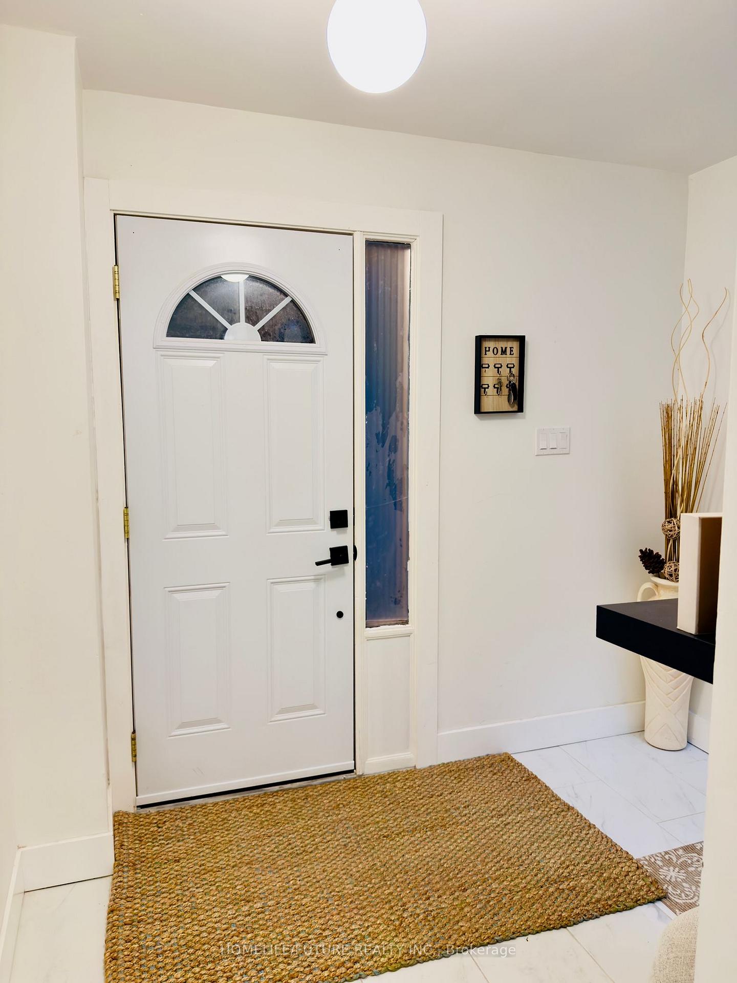Photo 3 of Unit 51, 51 Paulander Drive, Kitchener, Victoria Hills — HOMEH