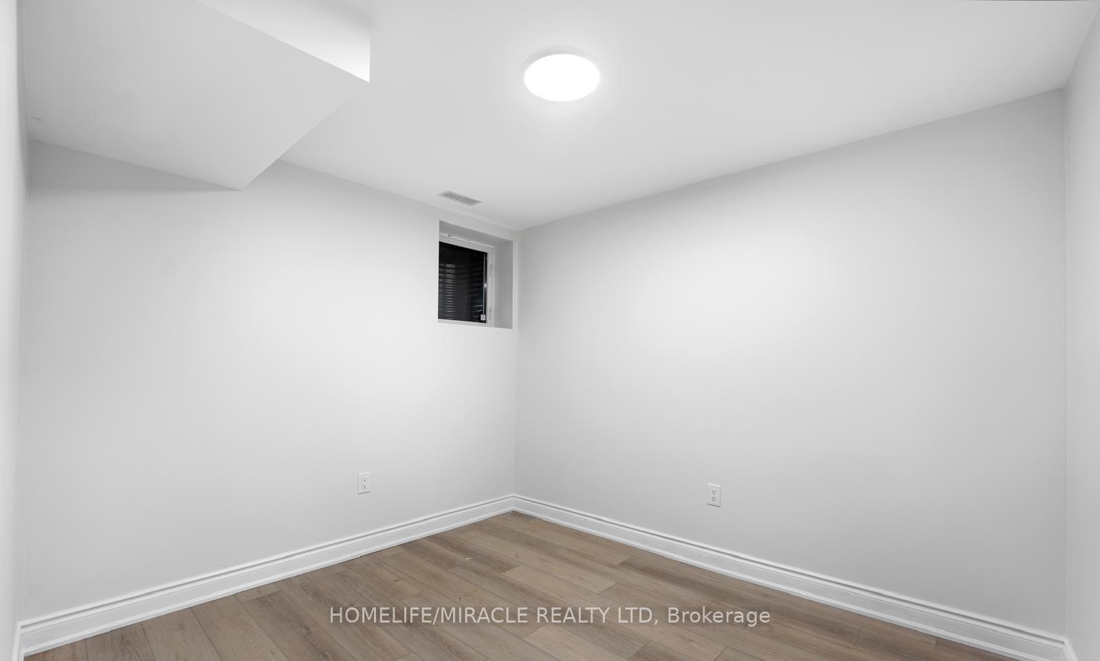 Photo 5 of Unit Bsmt, 21 Palm Tree Road, Brampton, Madoc — HOMEH