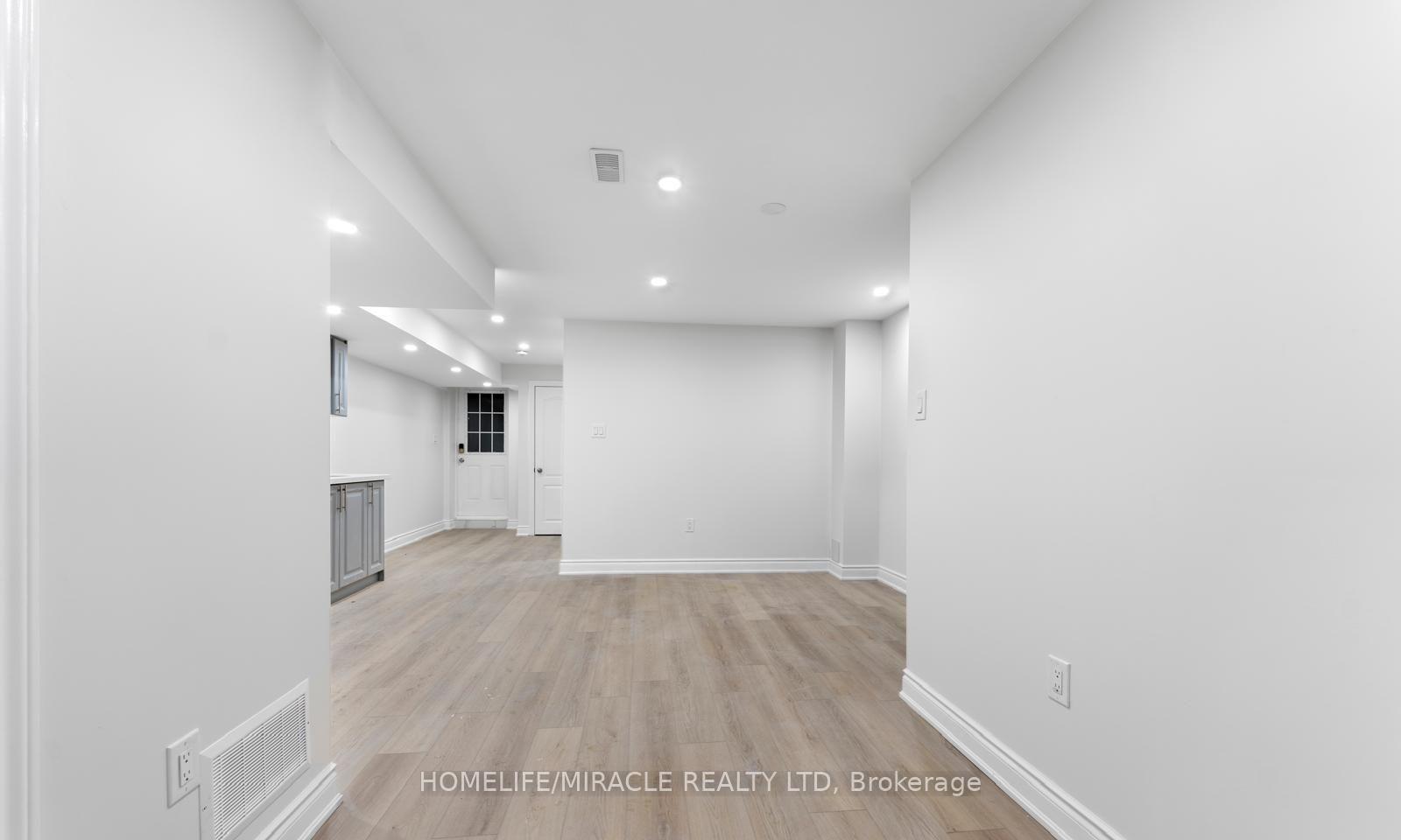 Photo 7 of Unit Bsmt, 21 Palm Tree Road, Brampton, Madoc — HOMEH