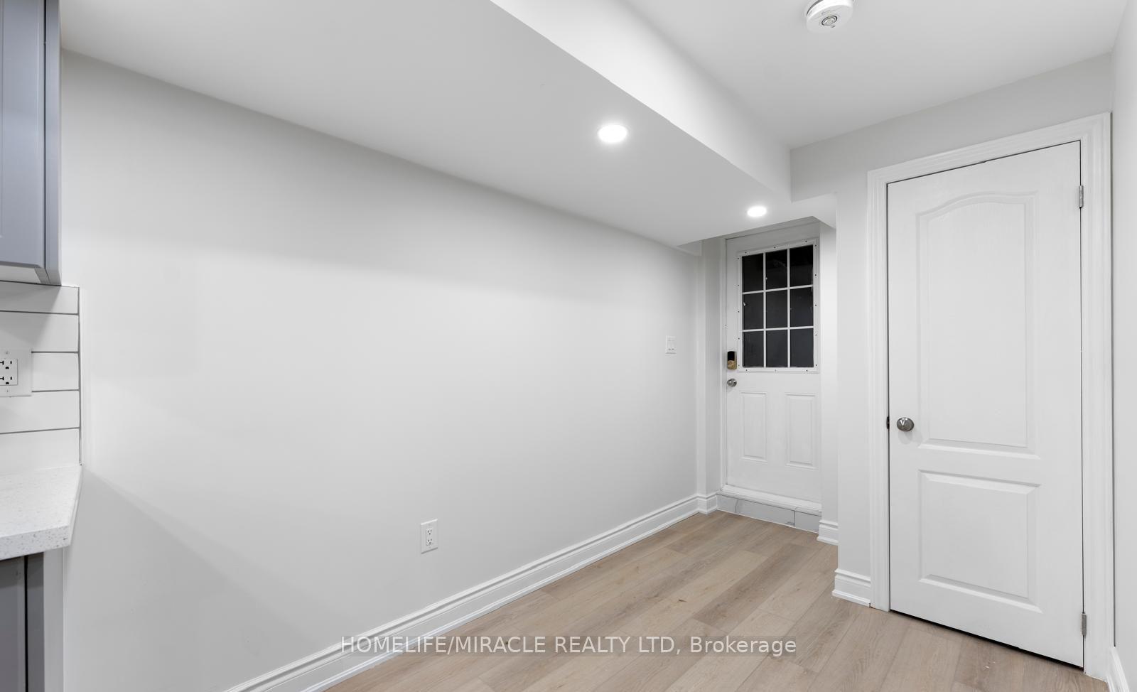 Photo 11 of Unit Bsmt, 21 Palm Tree Road, Brampton, Madoc — HOMEH