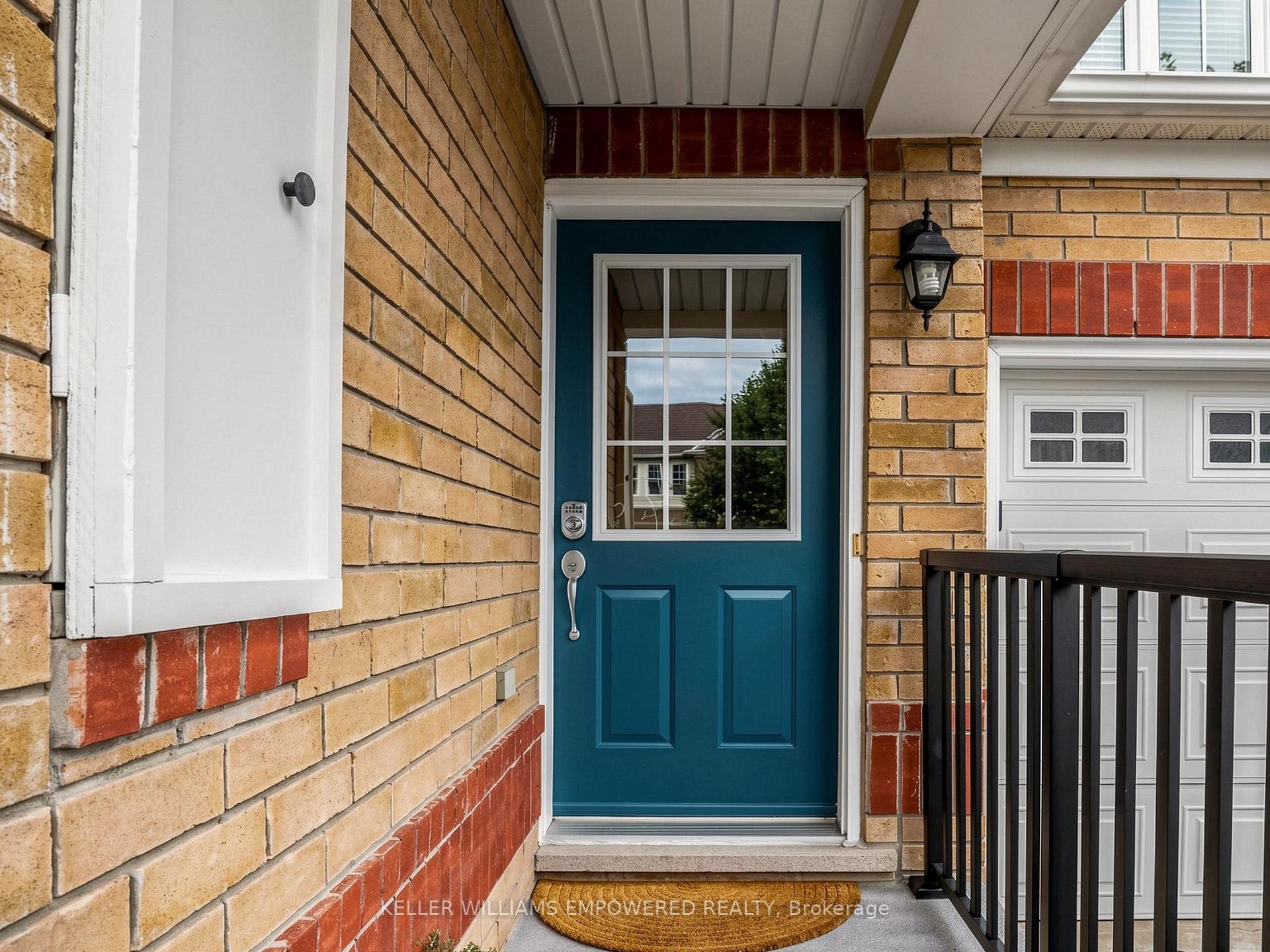 Photo 14 of 203 Chilcott Crescent, Newmarket, Woodland Hill — HOMEH