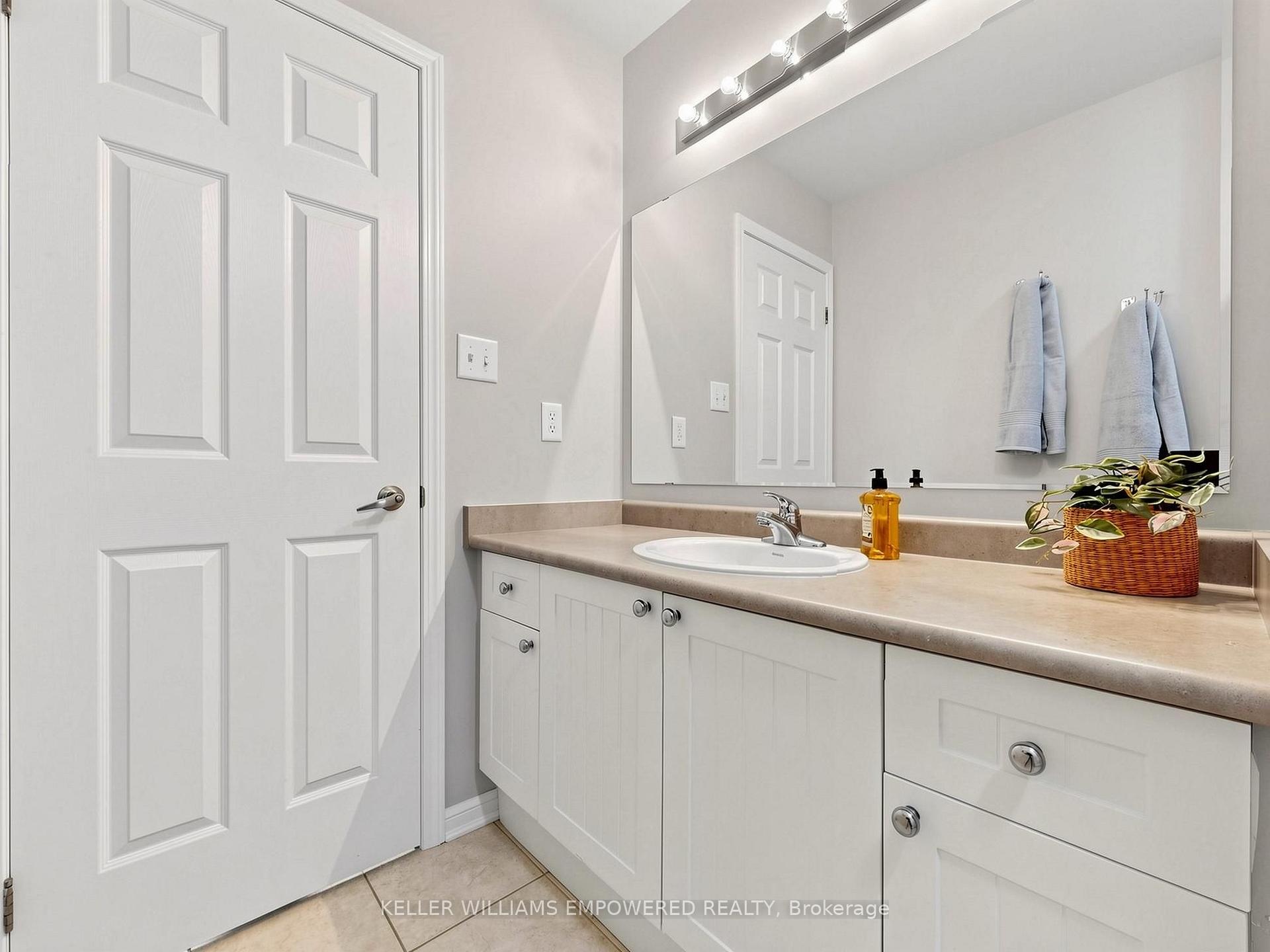 Photo 72 of 203 Chilcott Crescent, Newmarket, Woodland Hill — HOMEH