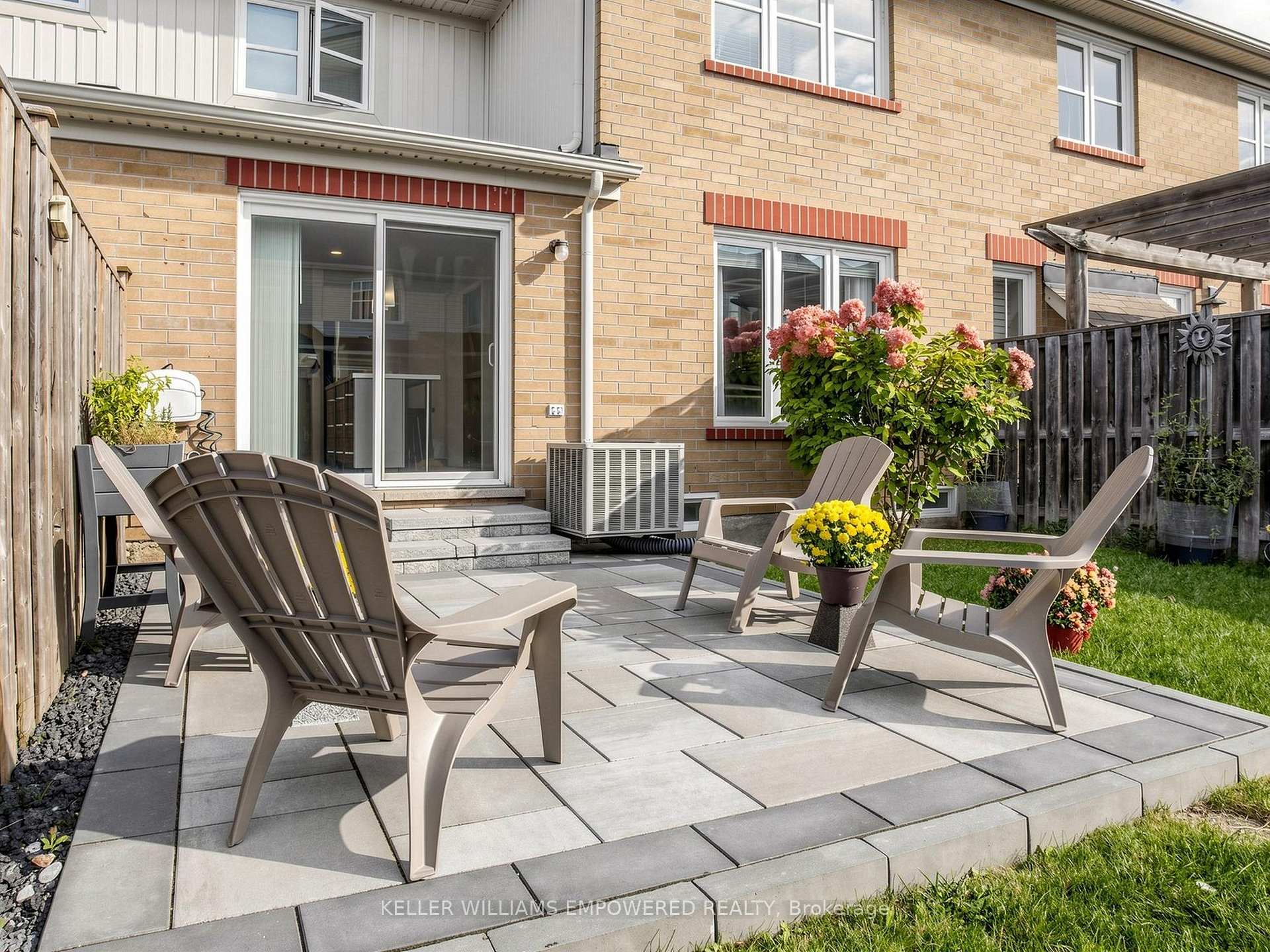 Photo 96 of 203 Chilcott Crescent, Newmarket, Woodland Hill — HOMEH