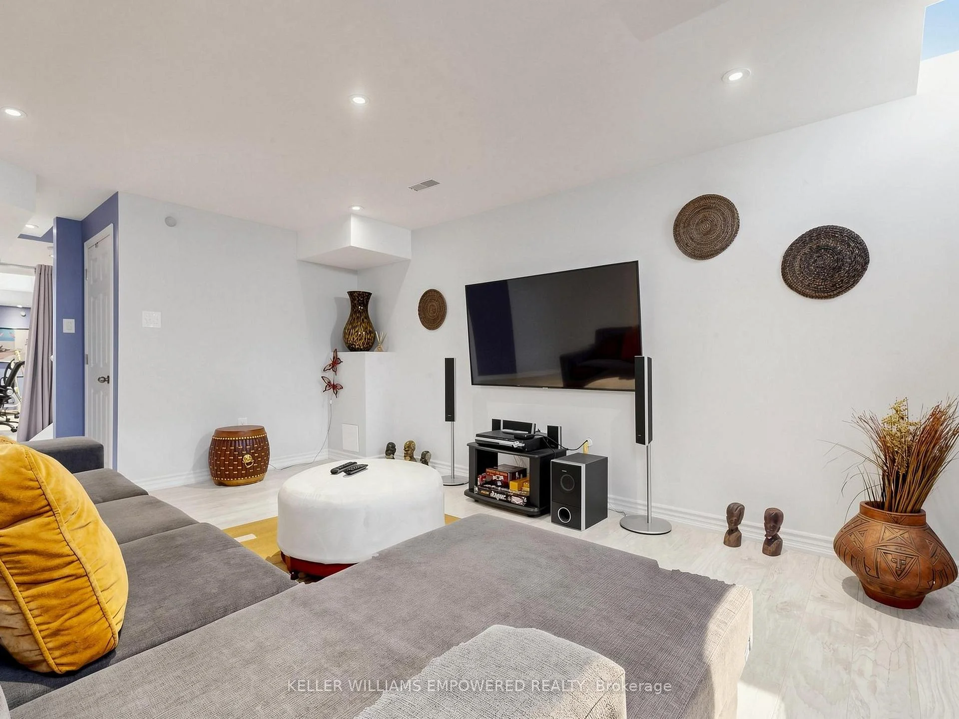 Photo 69 of 203 Chilcott Crescent, Newmarket, Woodland Hill — HOMEH