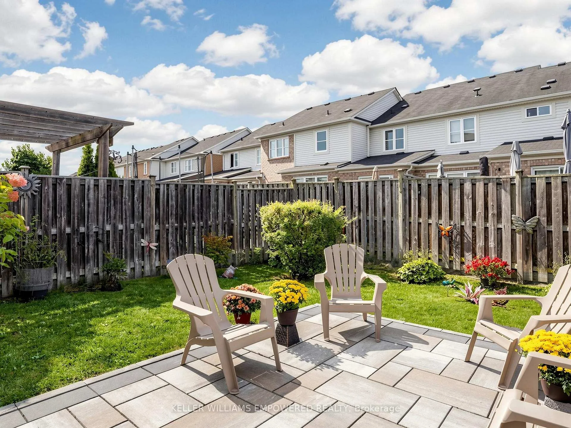 Photo 98 of 203 Chilcott Crescent, Newmarket, Woodland Hill — HOMEH