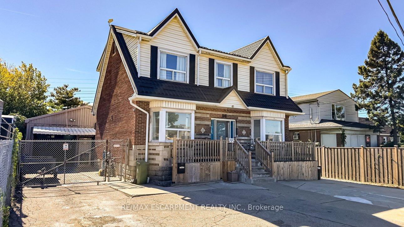 Photo 4 of 548 Beach Road, Hamilton, Parkview — HOMEH