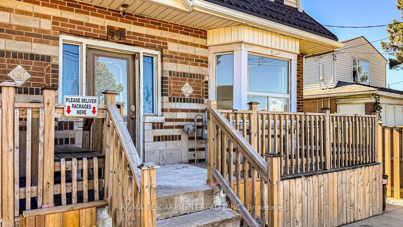 Photo 5 of 548 Beach Road, Hamilton, Parkview — HOMEH