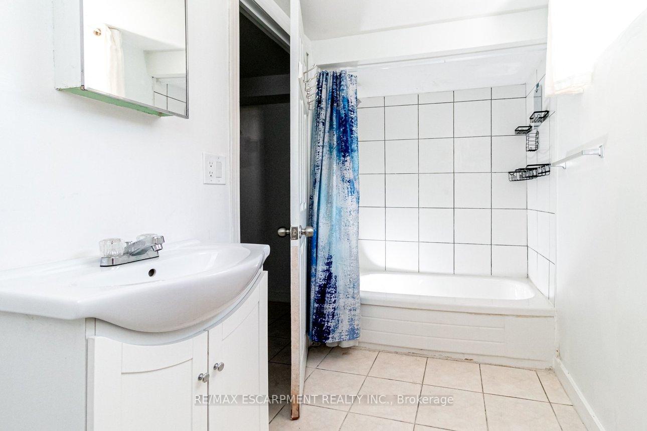 Photo 35 of 548 Beach Road, Hamilton, Parkview — HOMEH