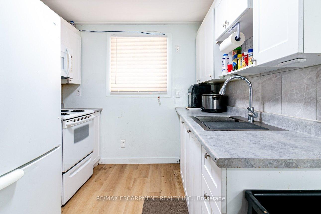 Photo 42 of 548 Beach Road, Hamilton, Parkview — HOMEH