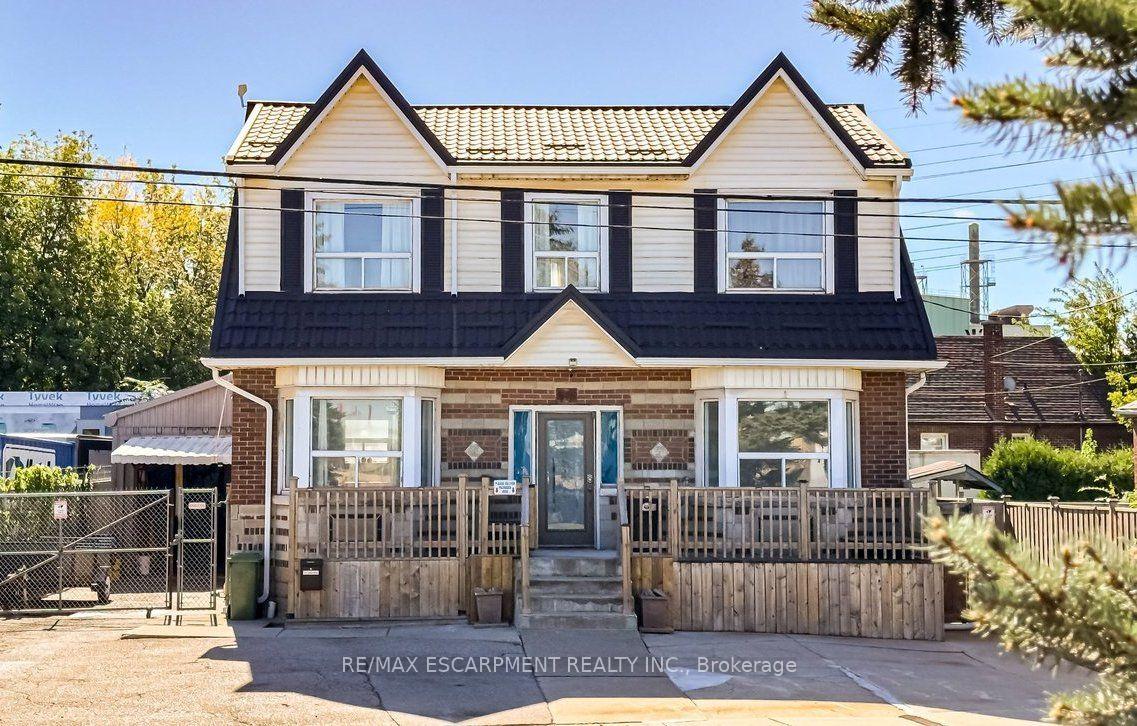 Photo 2 of 548 Beach Road, Hamilton, Parkview — HOMEH