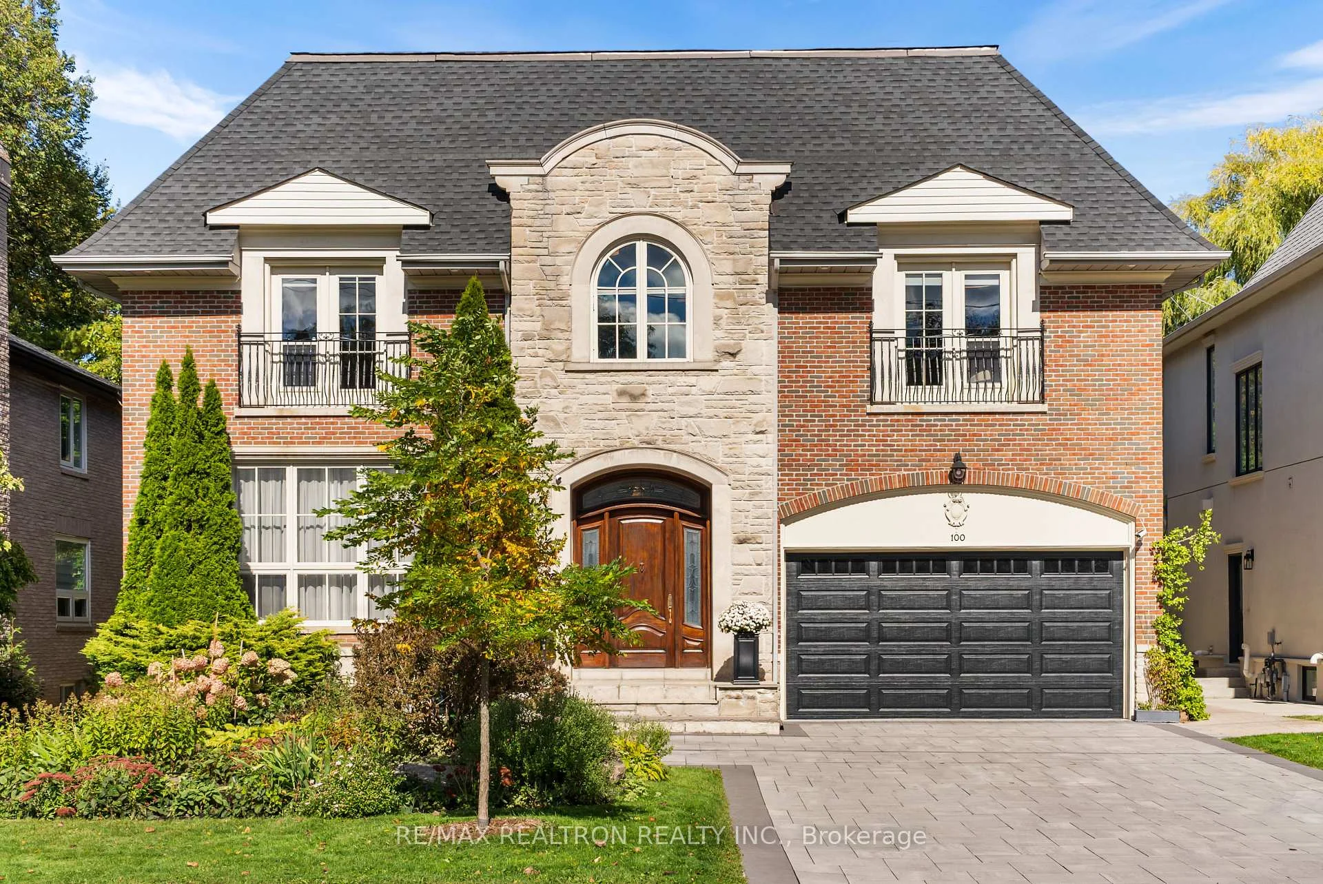 Photo 4 of 100 Owen Boulevard, North York, St. Andrew-Windfields — HOMEH