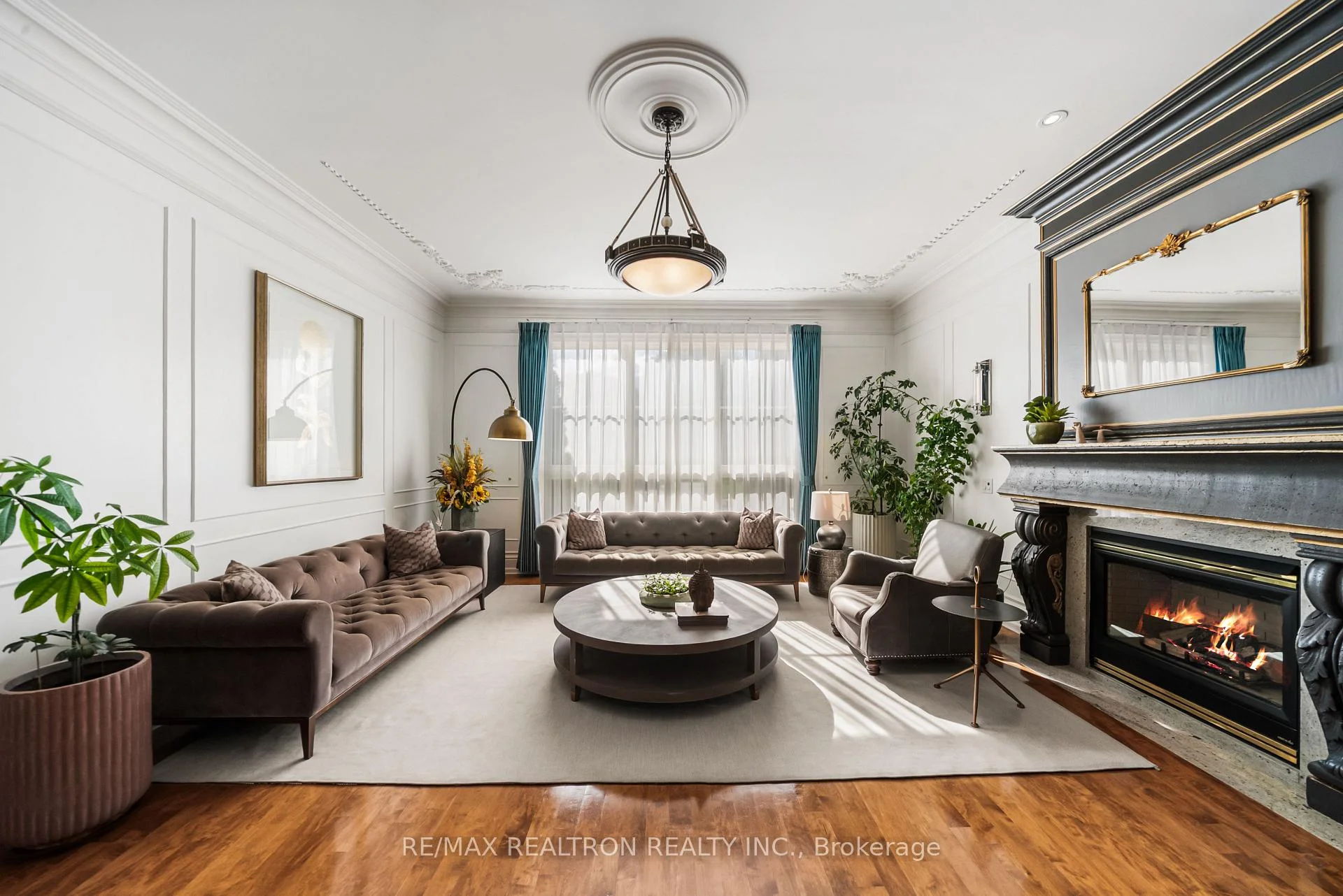 Photo 10 of 100 Owen Boulevard, North York, St. Andrew-Windfields — HOMEH